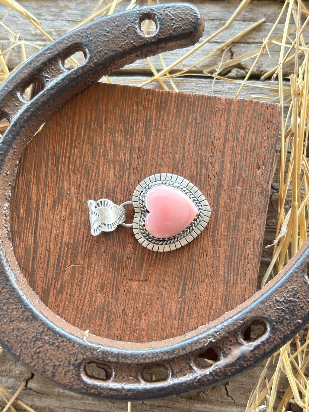 Pink Conch Heart Pendant | 925 Sterling Silver Z24