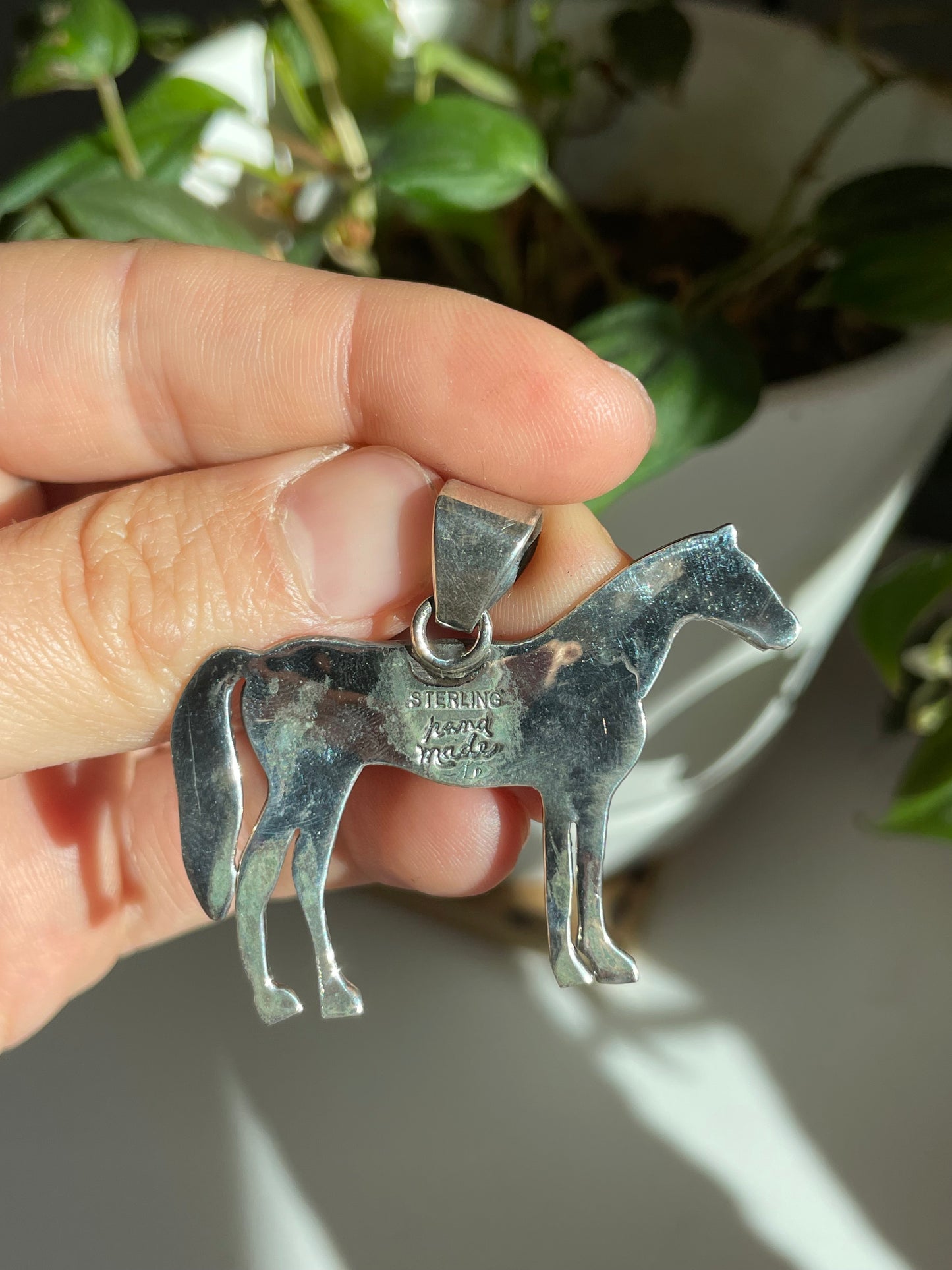 Spiny Oyster Horse Pendant | Sterling Silver 925 B772