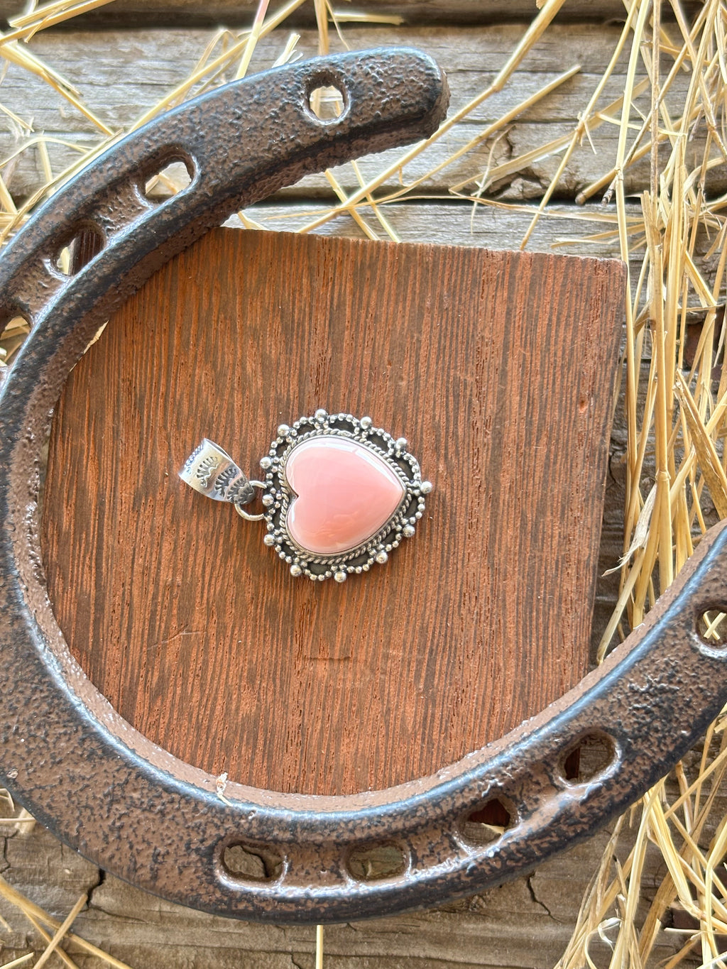 Pink Conch Heart Pendant | 925 Sterling Silver Z28
