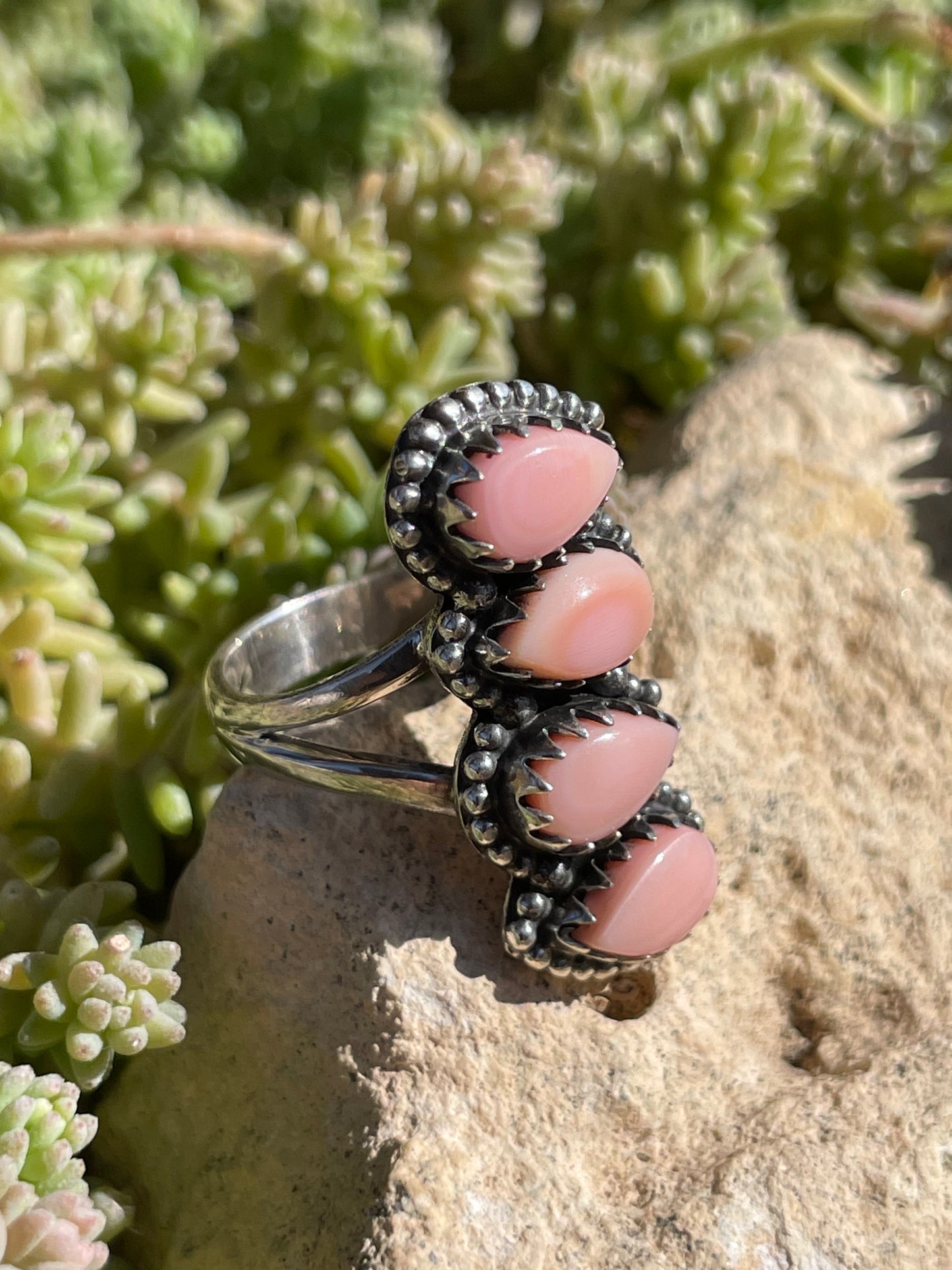 Pink Conch Row Ring Size 6 | 925 Sterling Silver Southwest B987