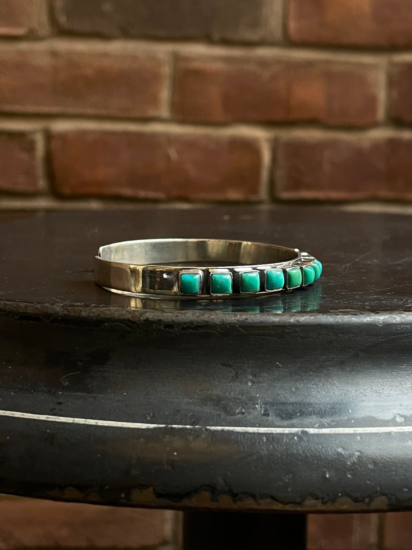 Kingman Turquoise Cuff | Square Stone Row | 925 Silver E537
