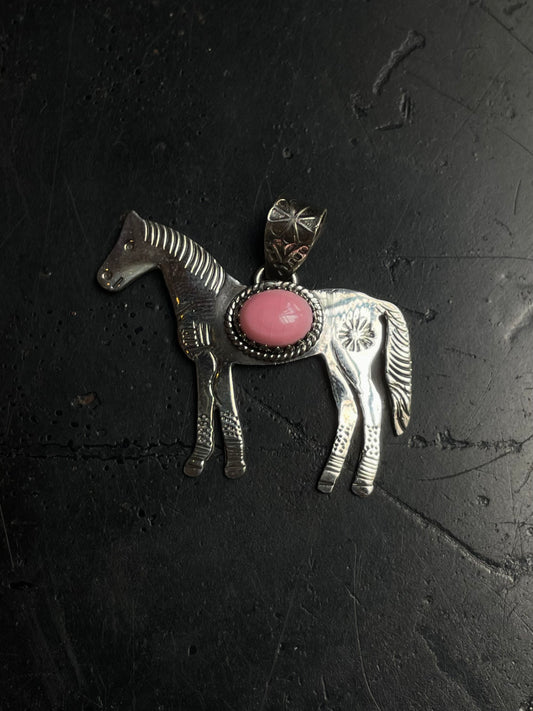 Pink Conch Horse Pendant | 925 Sterling Silver E249