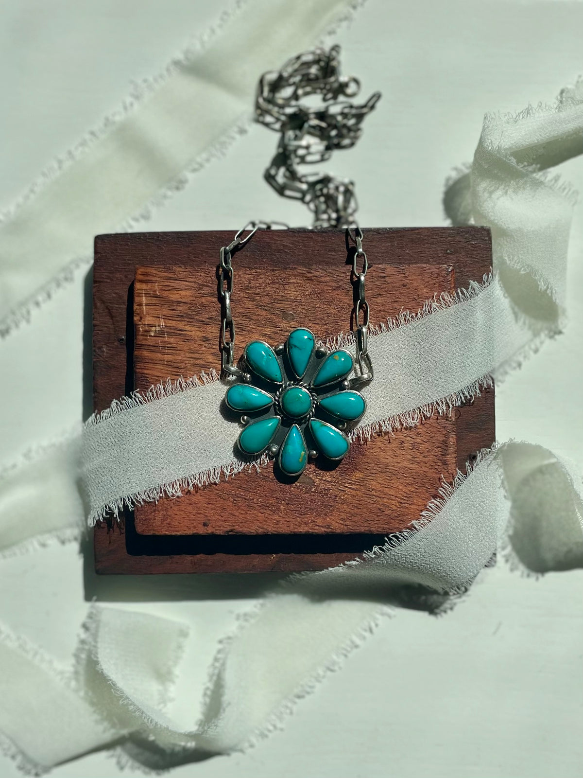 Kingman Turquoise Flower Necklace | 925 Sterling Silver G594