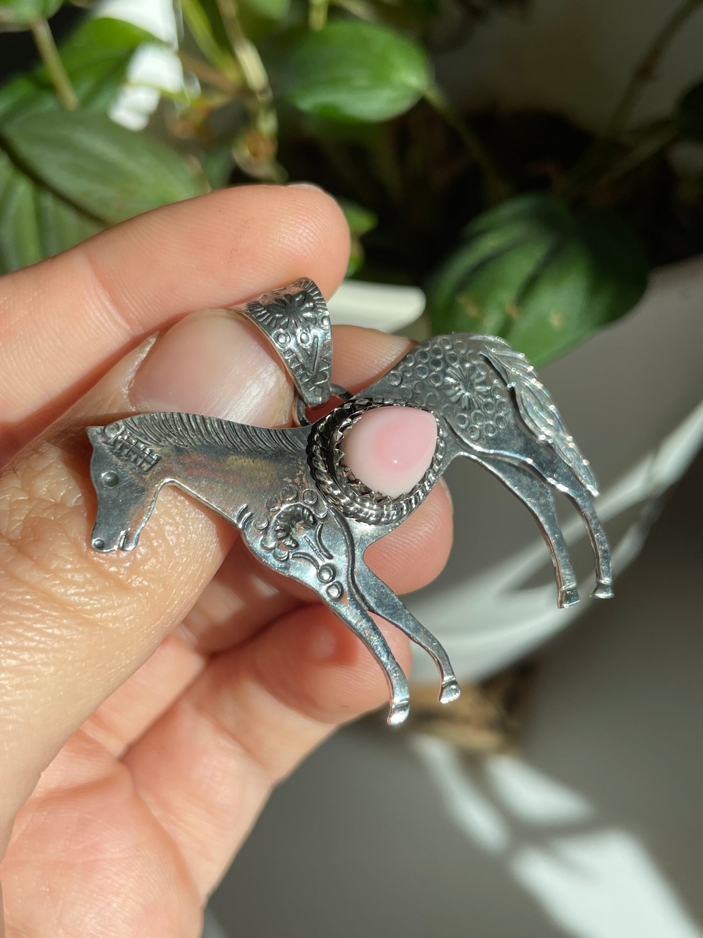 Pink Conch Horse Pendant | Sterling Silver 925