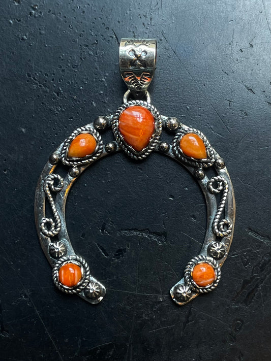 Spiny Oyster Naja Pendant | 925 Sterling Silver E527