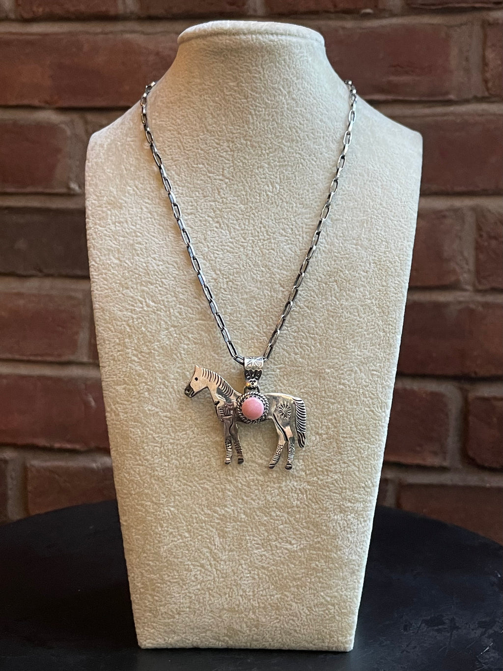 Pink Conch Horse Pendant | 925 Sterling Silver E254