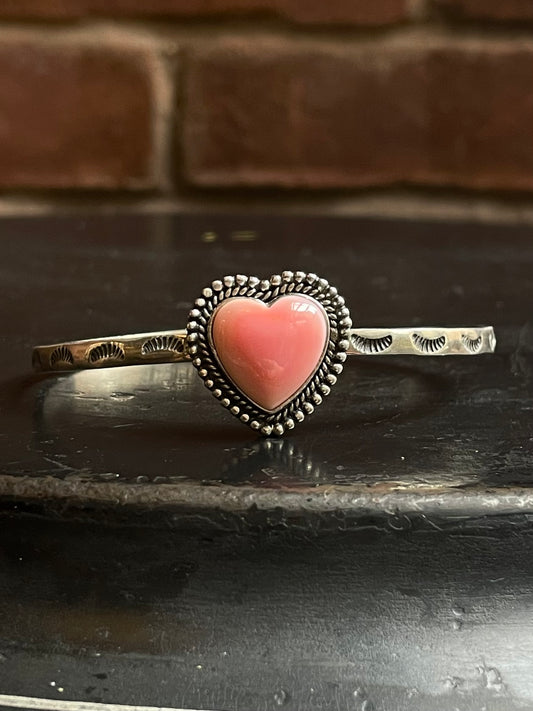 Pink Conch Heart Cuff | Stamped Band Beaded Edge | 925 Silver E692