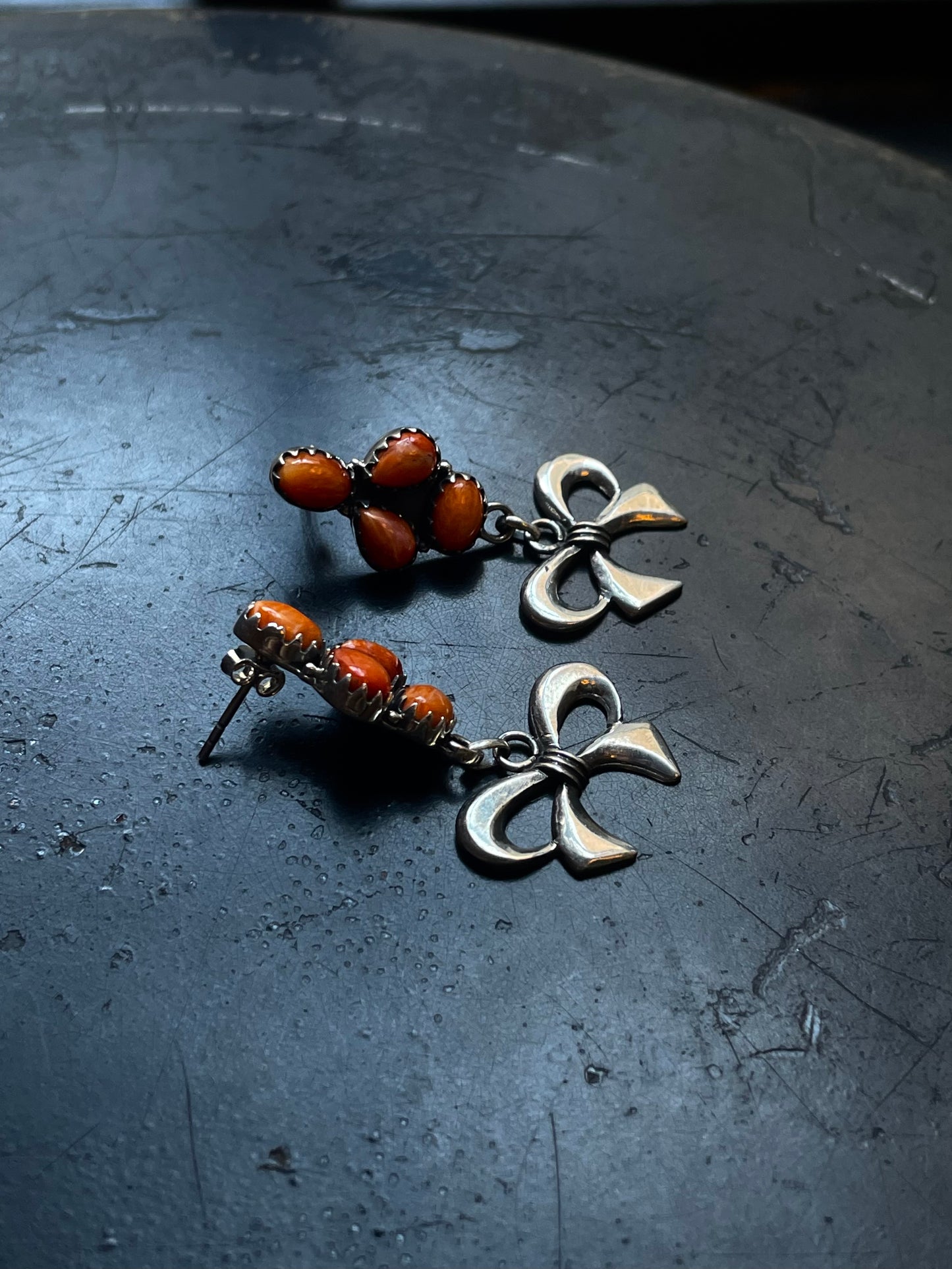 Spiny Oyster Bow Stud Earrings | Sterling Silver E642
