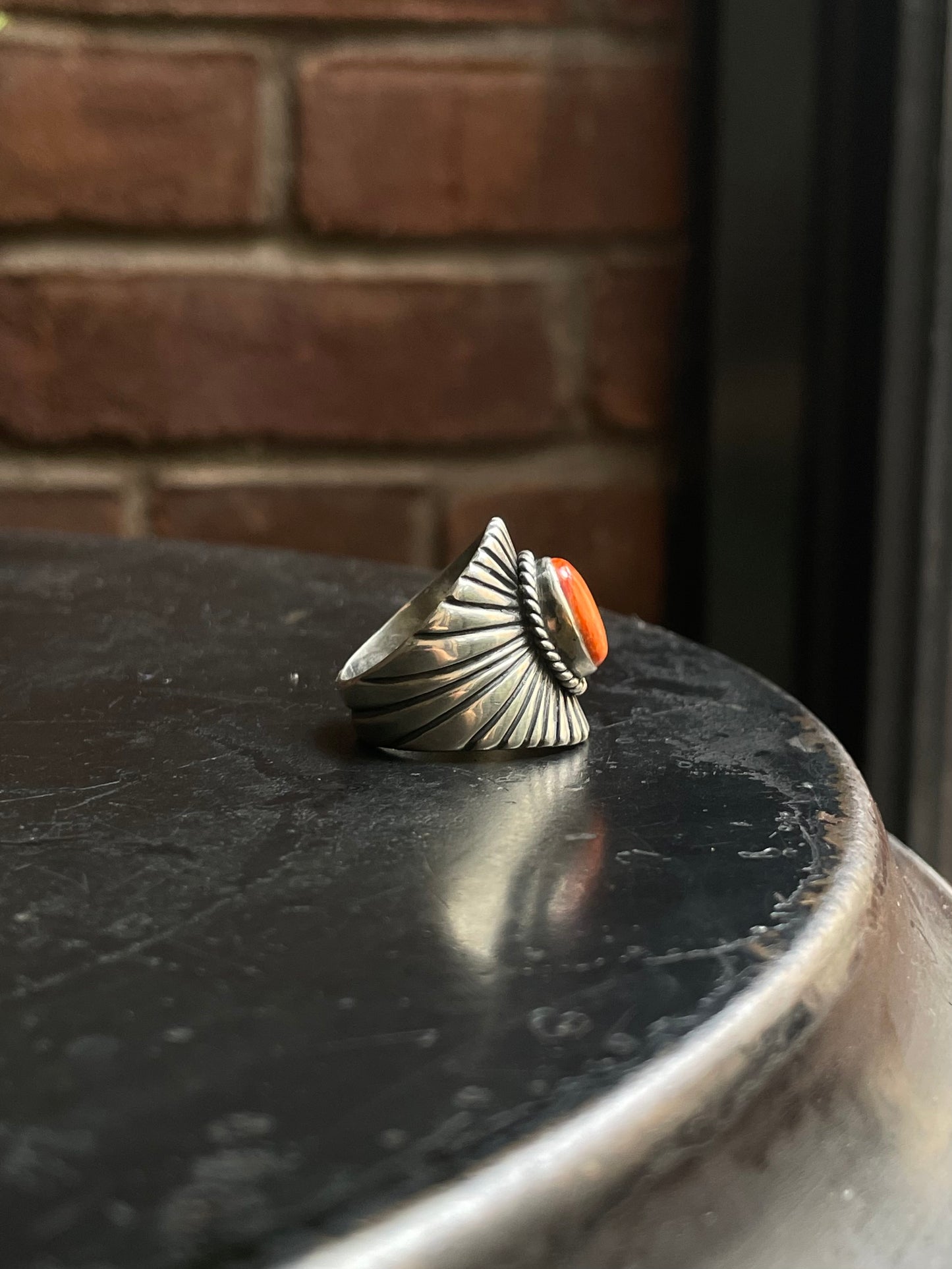 Spiny Oyster Sunburst Ring Size 9 | 925 Sterling Silver E311