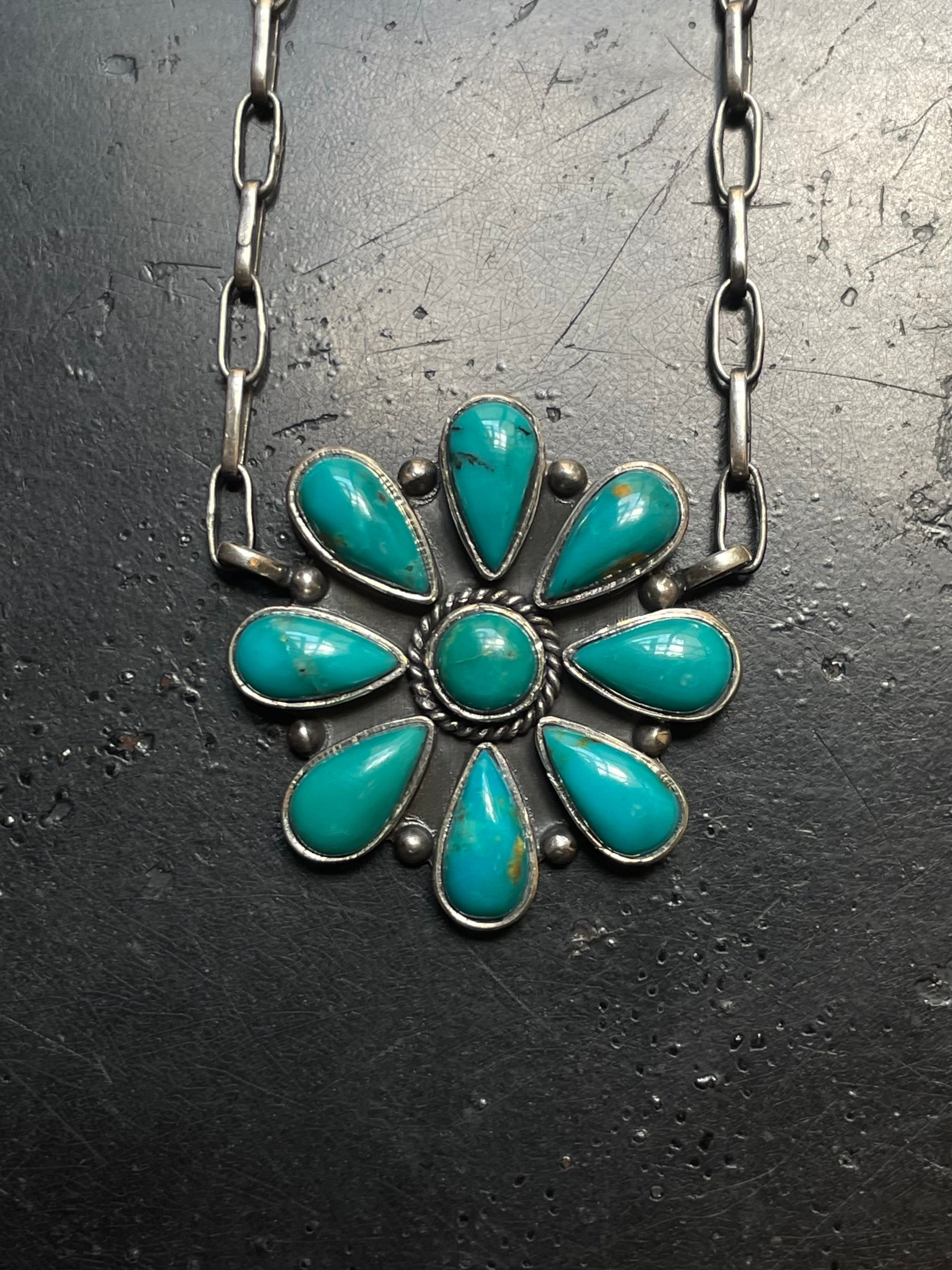 Kingman Turquoise Flower Necklace | 925 Sterling Silver G594