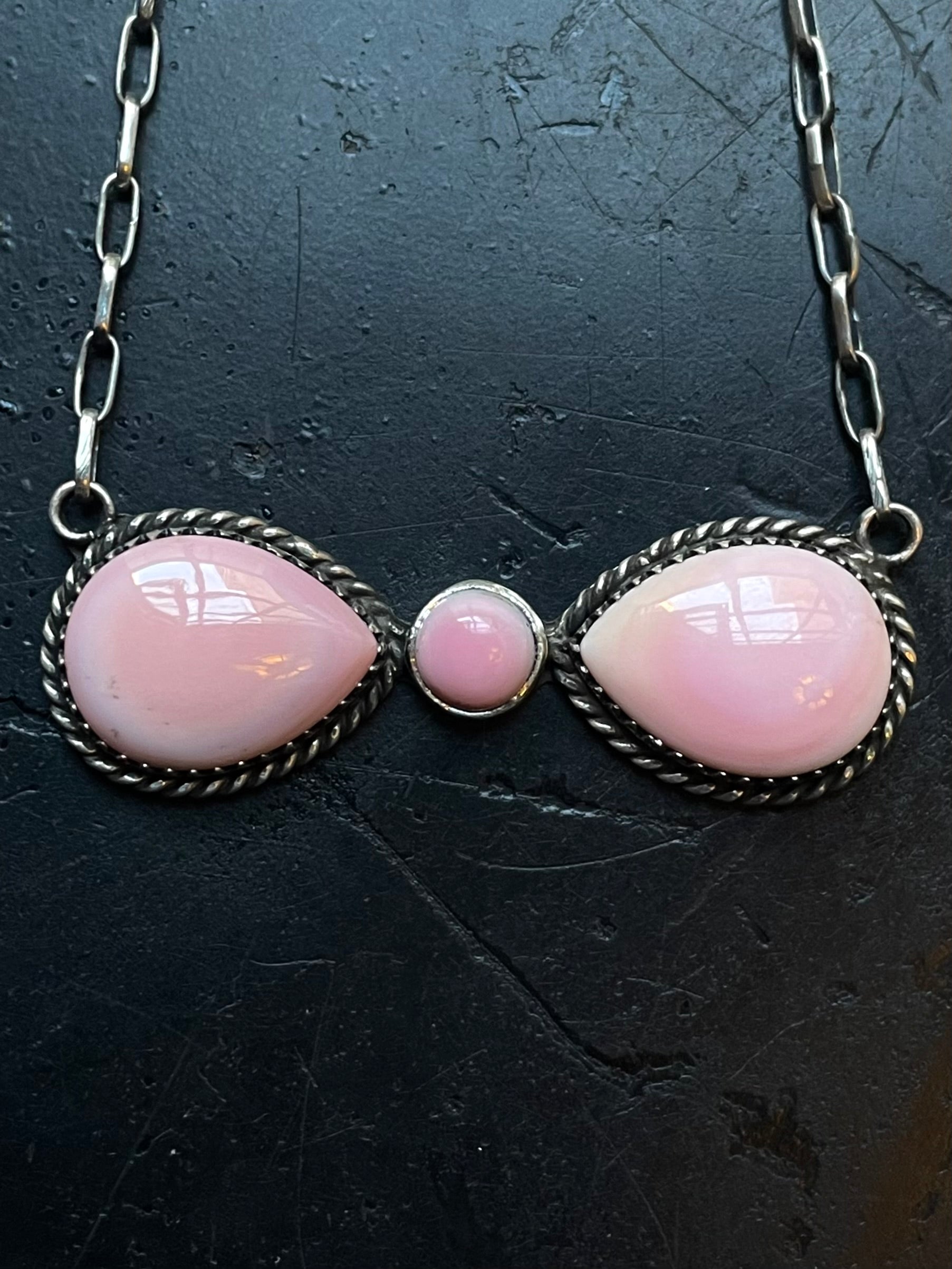 Pink Conch Necklace | Double Teardrop Bar | 925 Silver E570