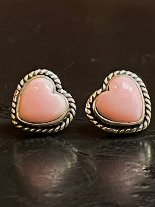 Pink Conch Heart Stud Earrings | 925 Sterling Silver G177