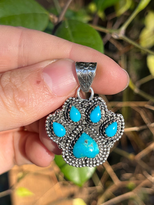 Kingman Turquoise Paw Pendant | 925 Sterling Silver B909