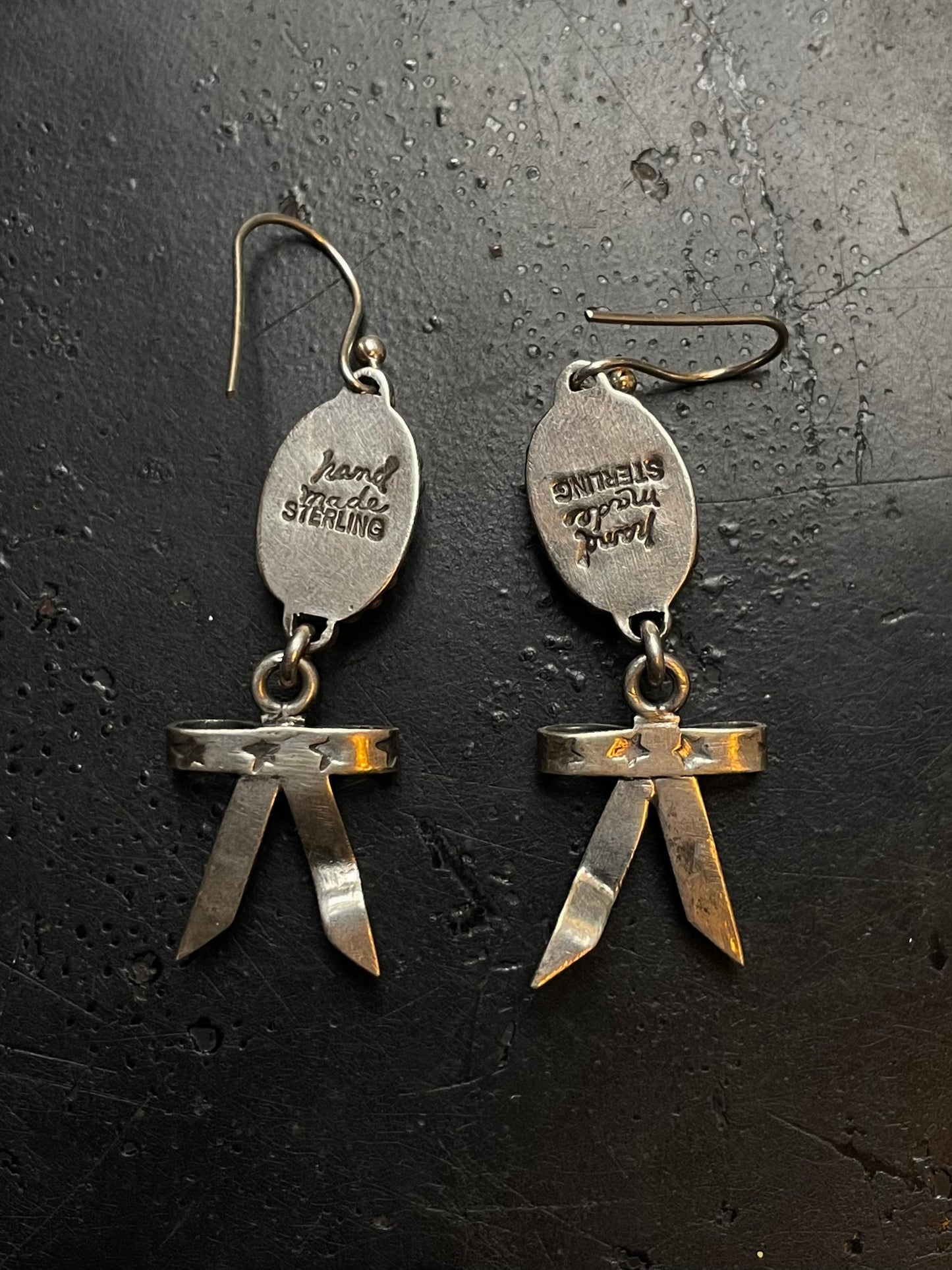 Spiny Oyster Bow Hook Earrings | 925 Sterling Silver G246