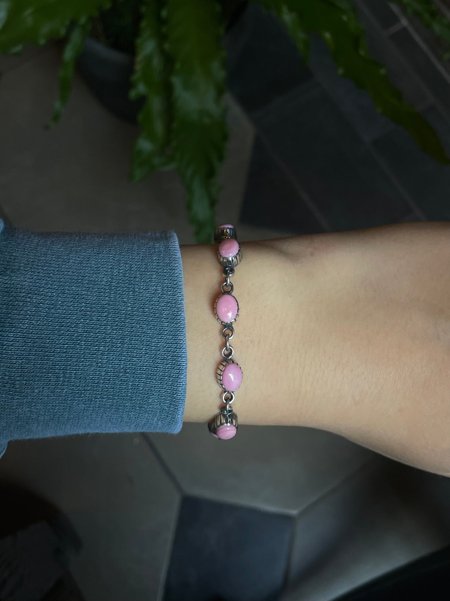 Pink Conch Bracelet | 925 Sterling Silver Link Bracelet E545