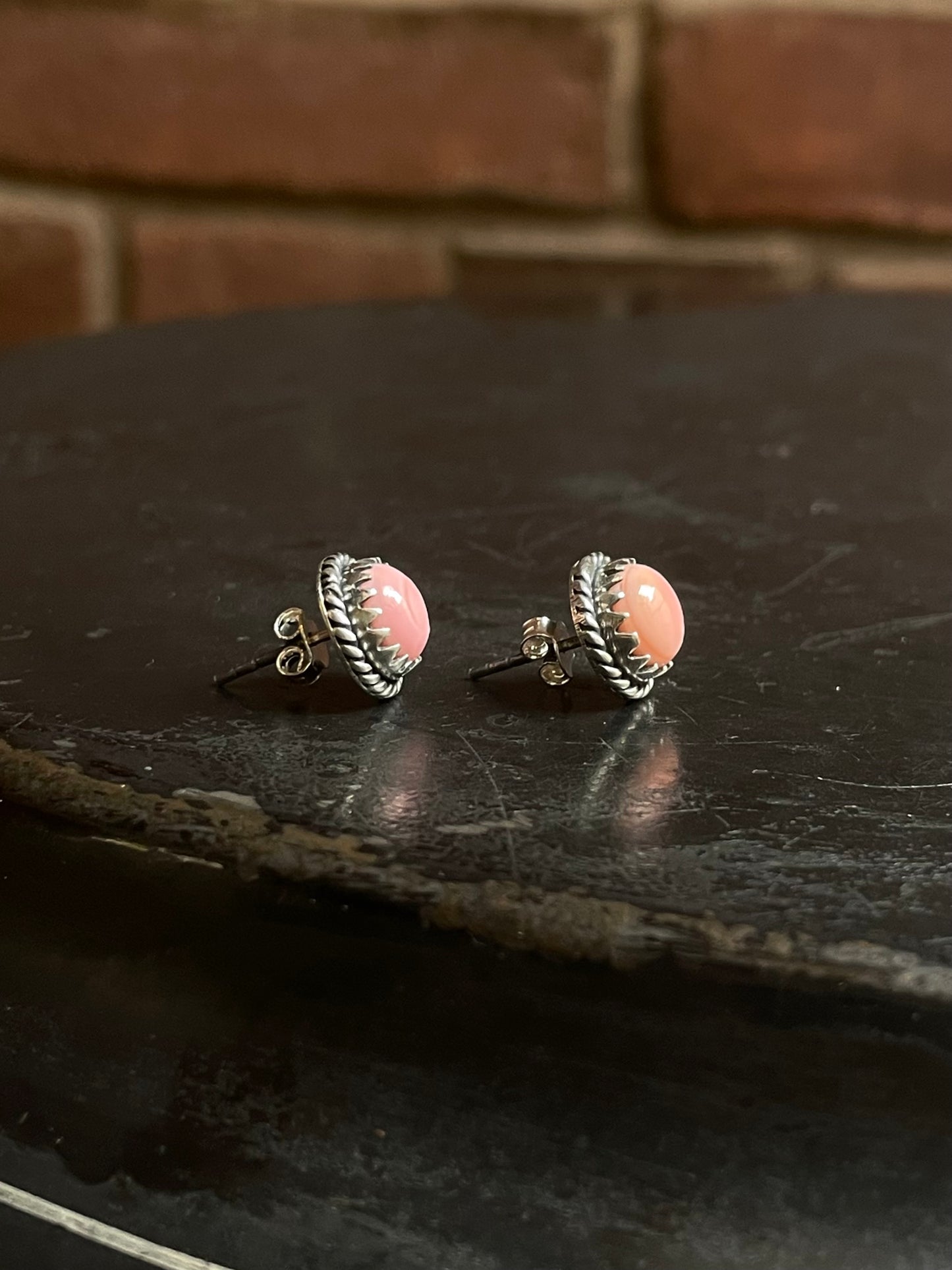 Pink Conch Stud Earrings | 925 Sterling Silver E793