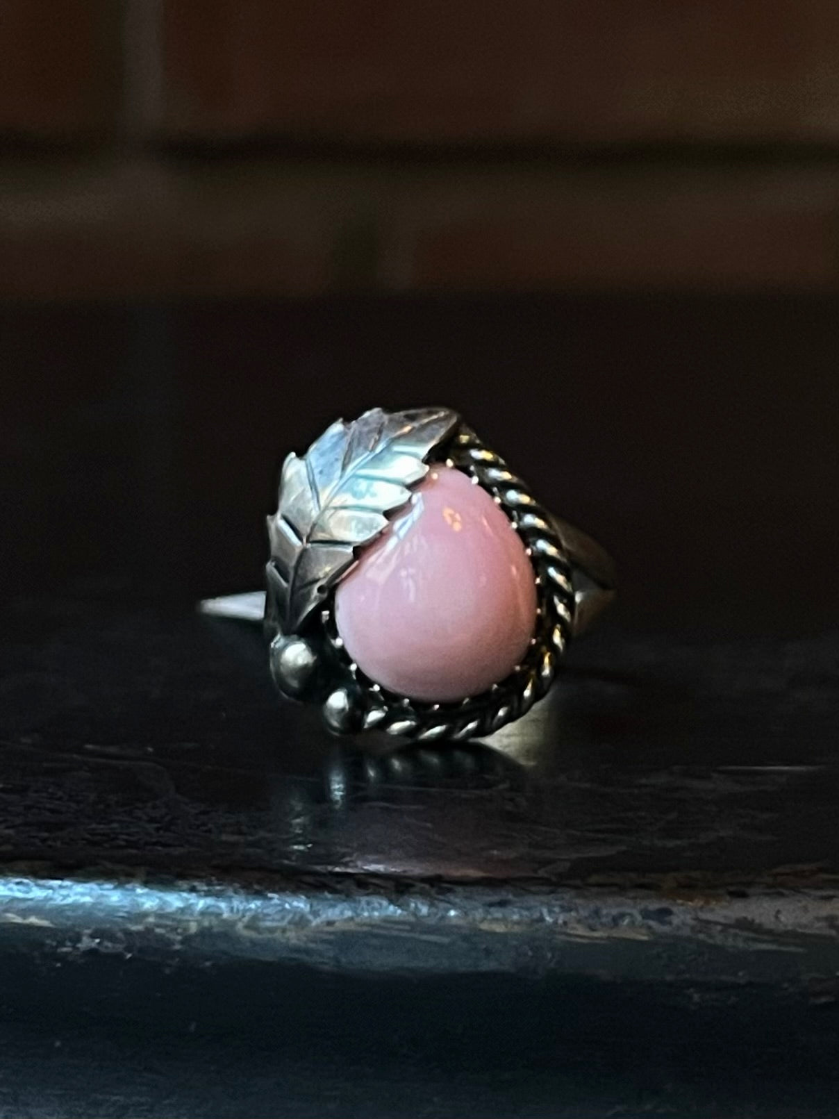 Oval Leaf Pink Conch Ring | Sterling Silver | Size 6 | A274