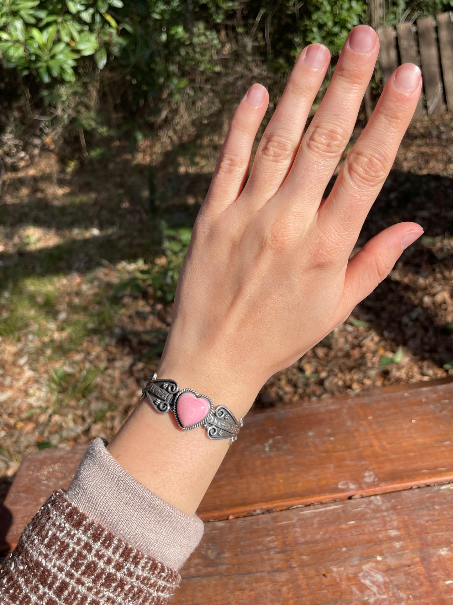 Pink Conch Heart Cuff | 925 Sterling Silver D114