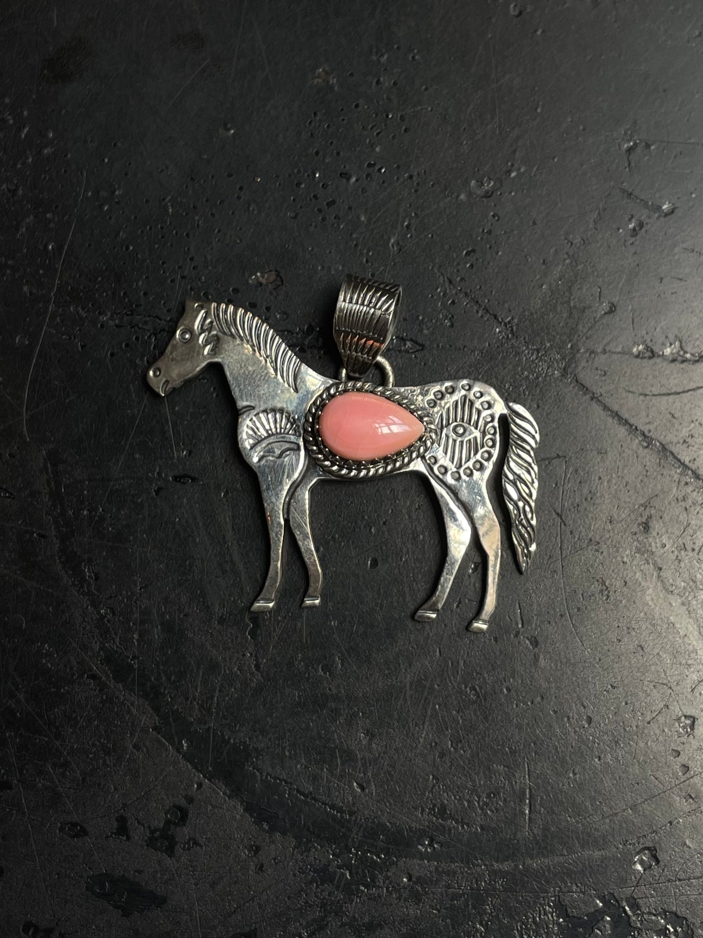 Pink Conch Horse Pendant | 925 Sterling Silver E261
