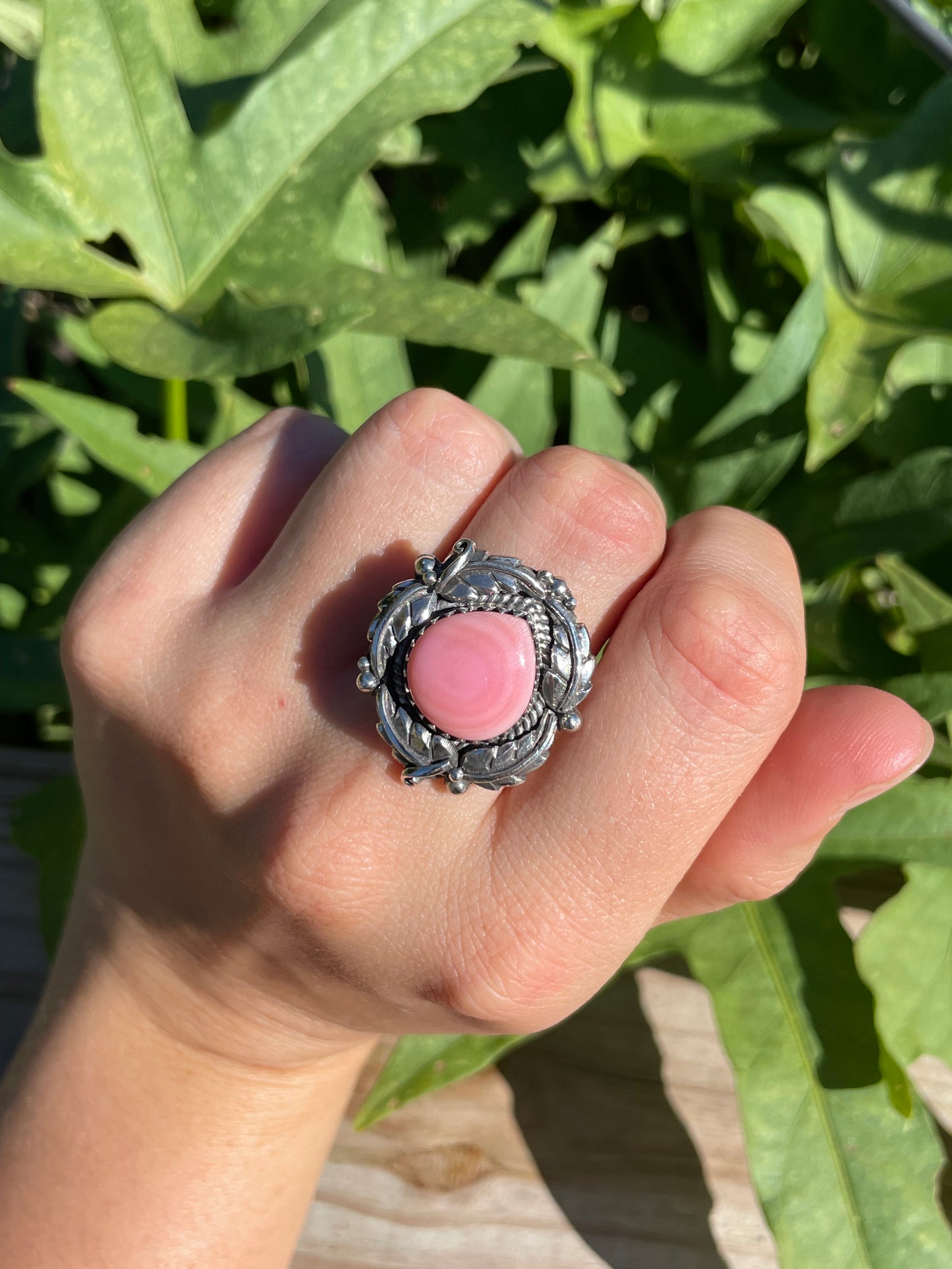 Pink Conch Leaf Design Ring | 925 Sterling Silver | Size 8 B341
