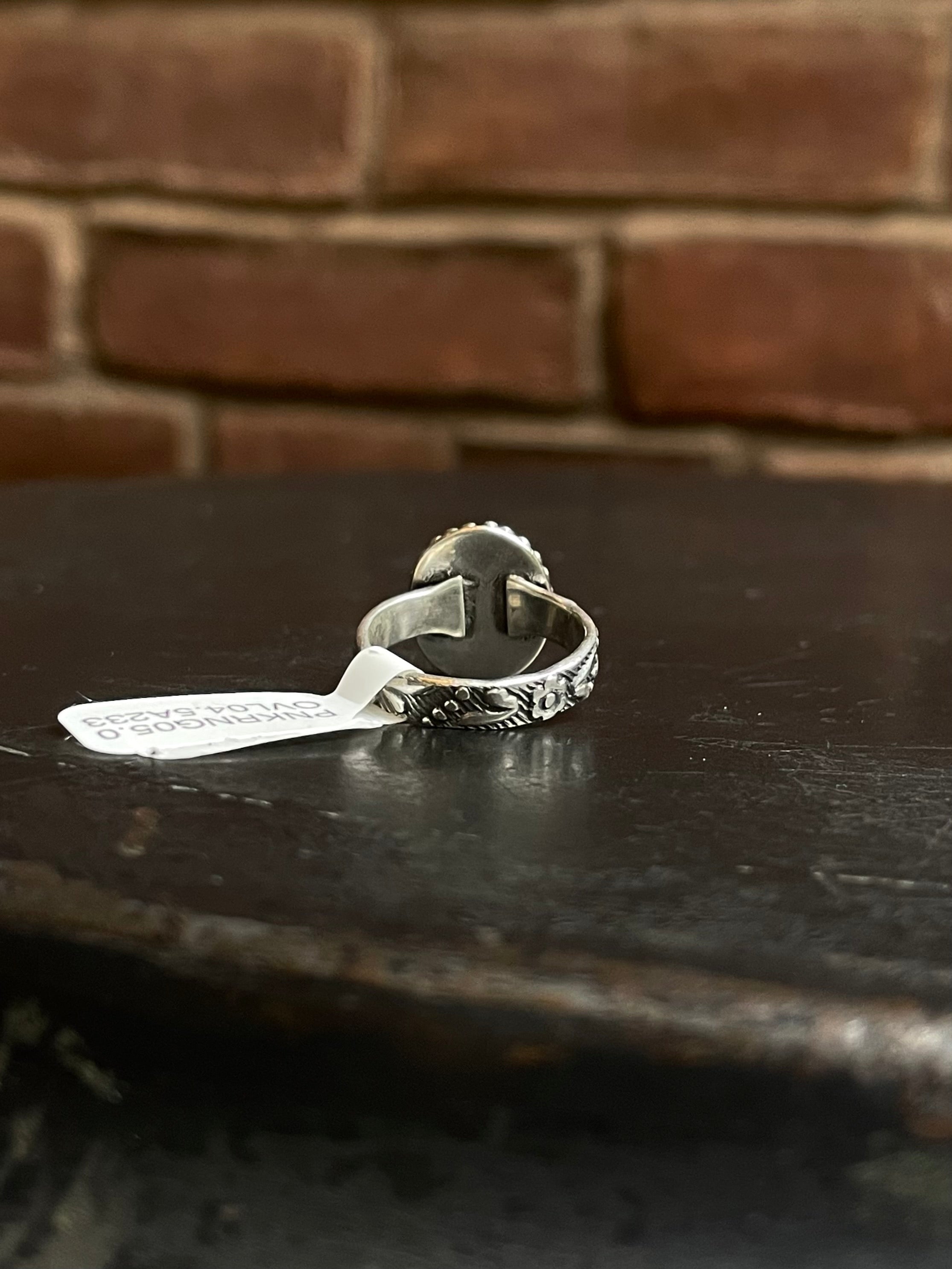Pink Conch Oval Ring | Sterling Silver | Size 5 | A233