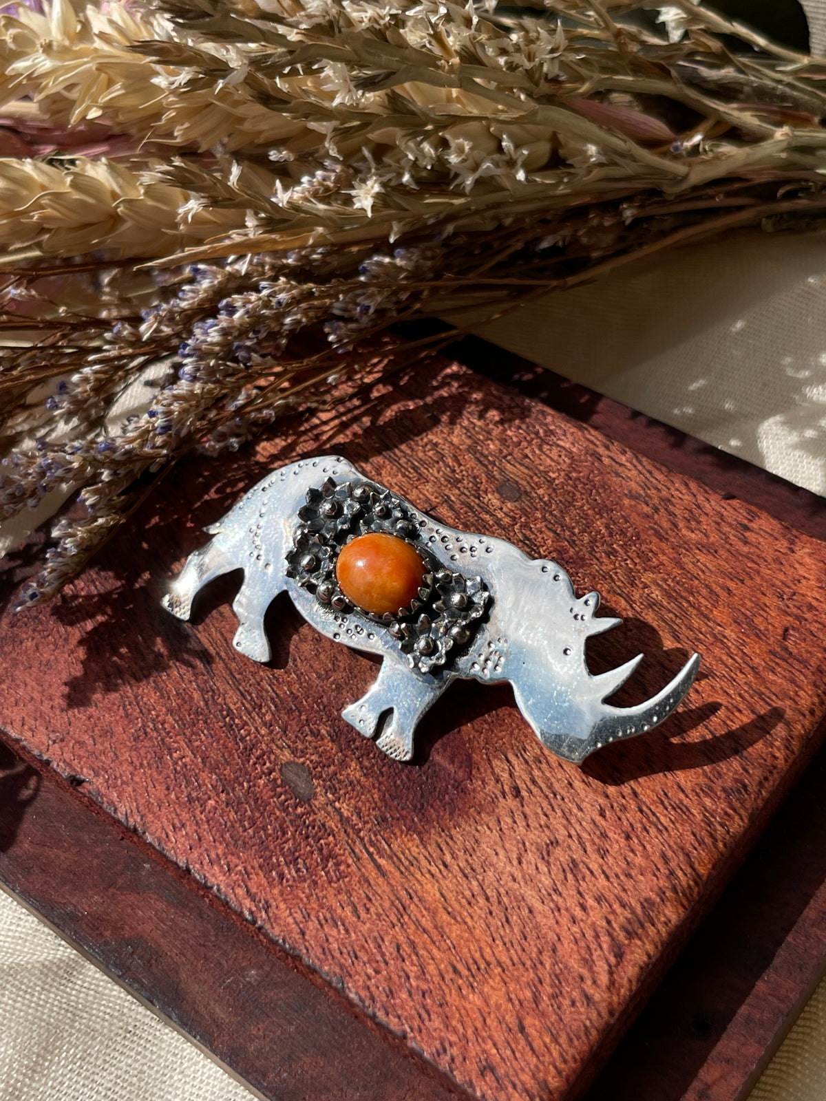 Orange Spiny Oyster Rhino Pendant | 925 Sterling Silver D330
