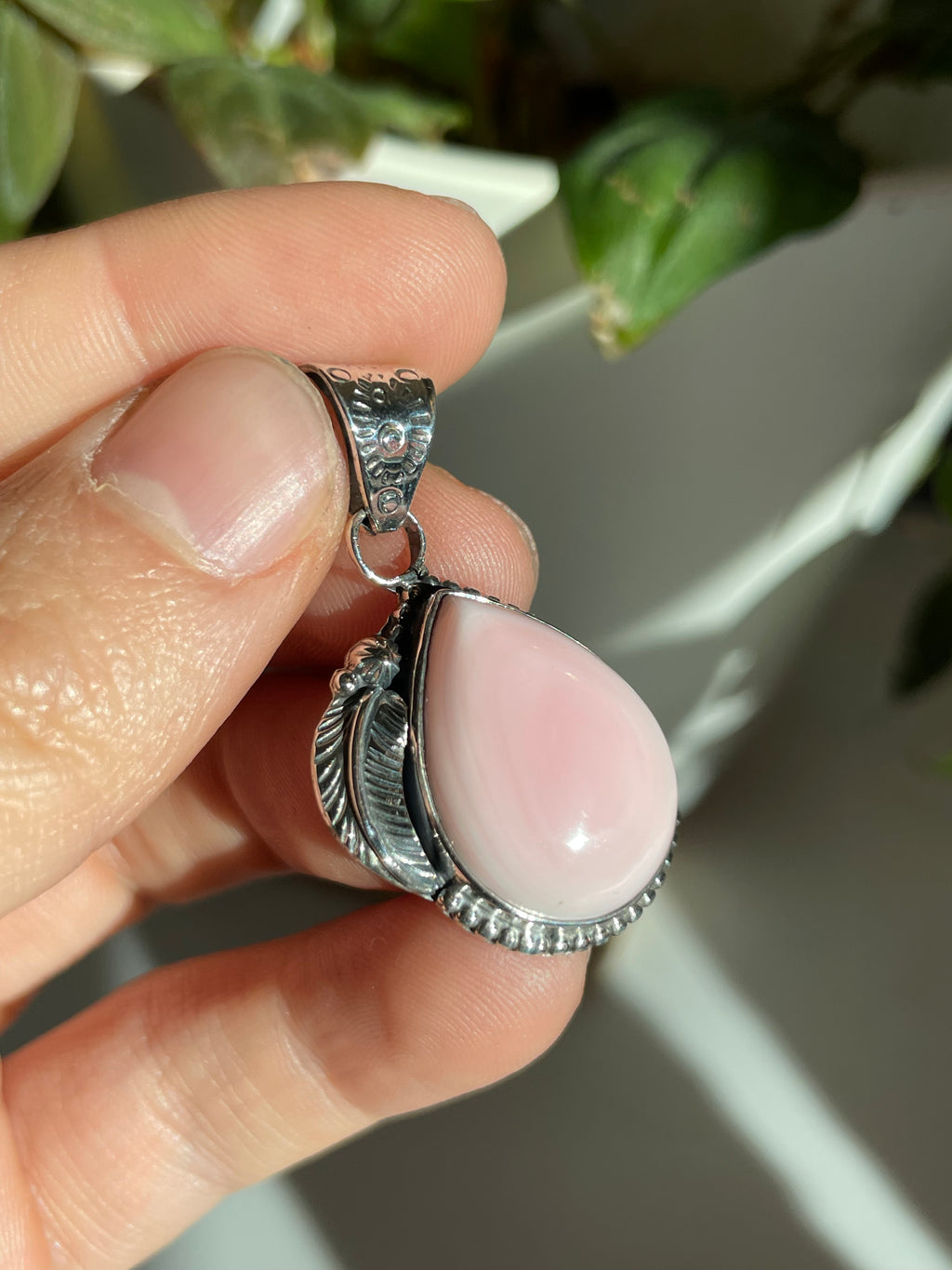Pink Conch Teardrop Pendant | Sterling Silver 925 B802