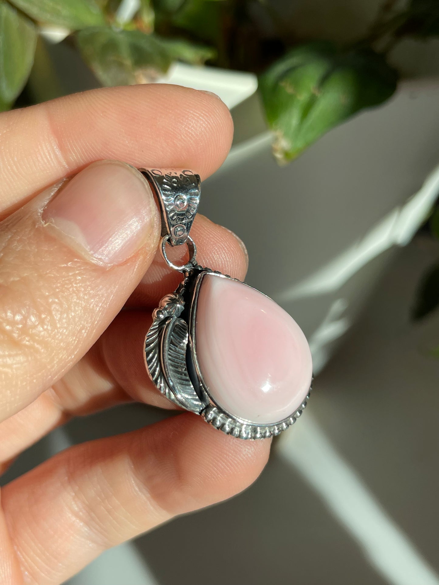 Pink Conch Teardrop Pendant | Sterling Silver 925 B802