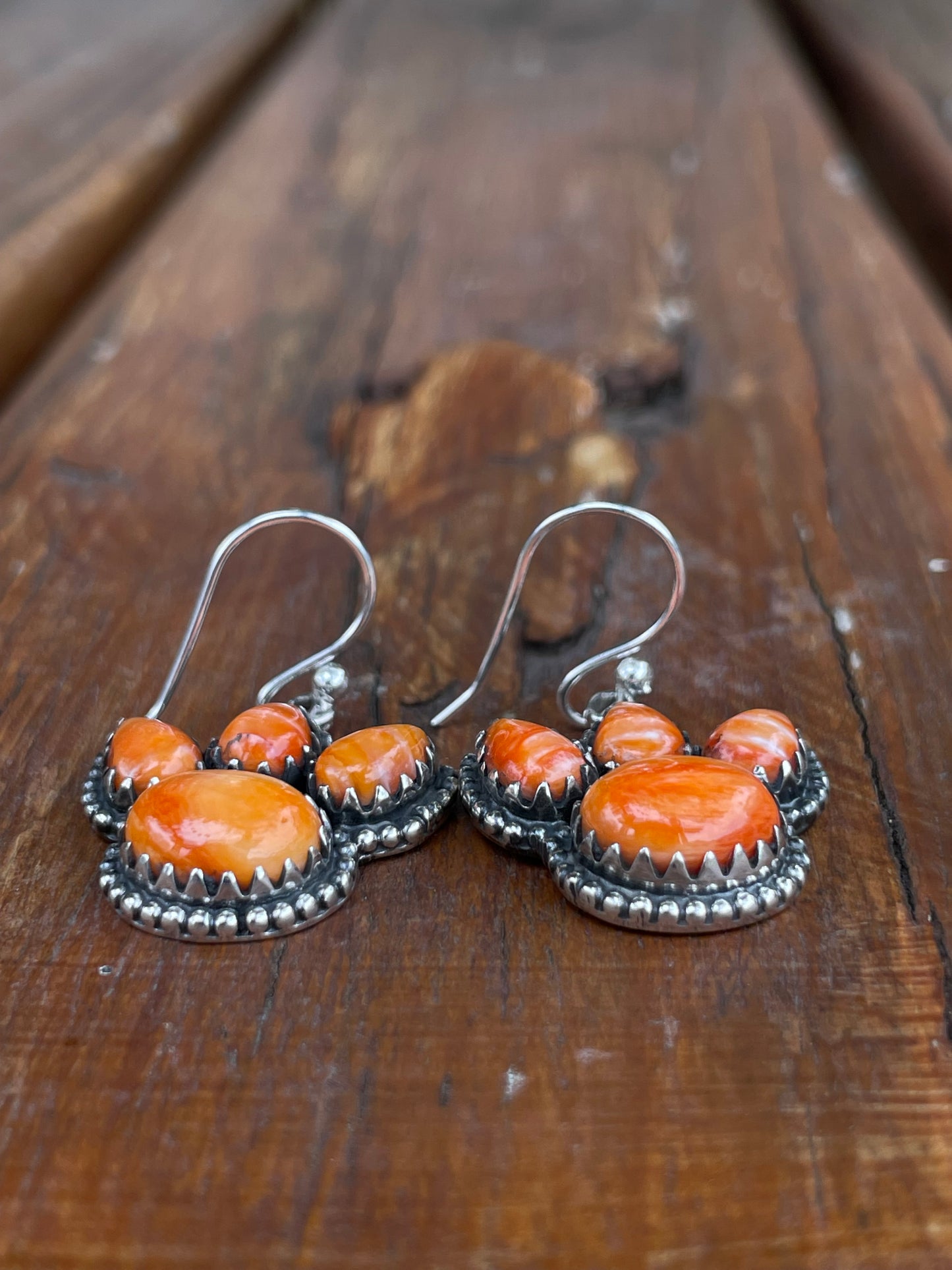 Spiny Oyster Paw Dangle Earrings | 925 Sterling Silver B965