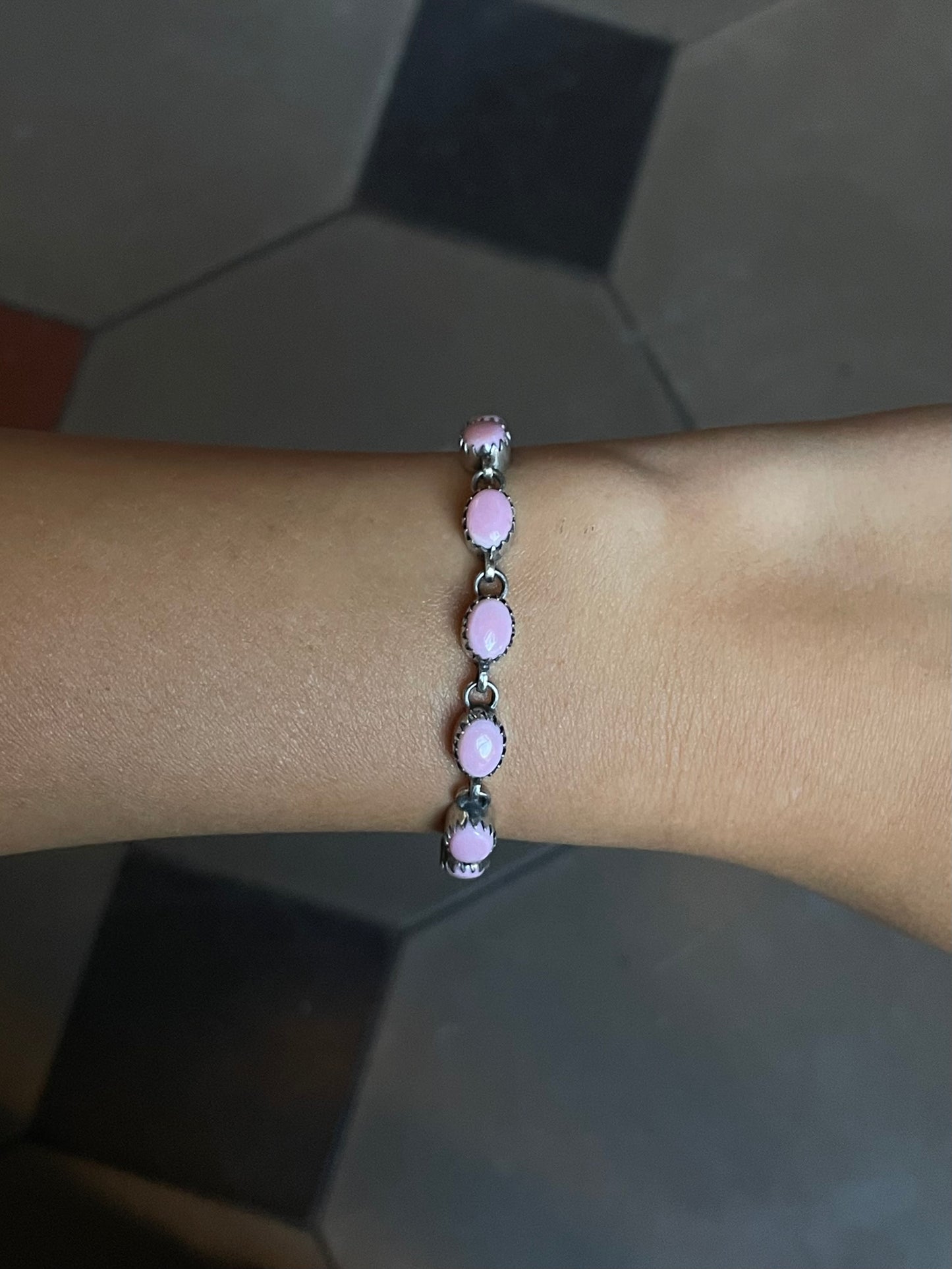 Pink Conch Link Bracelet | Sterling Silver E836