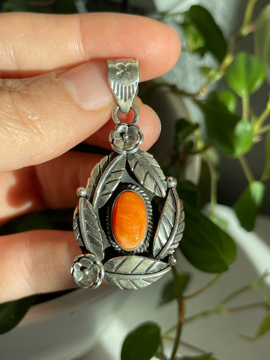 Spiny Oyster Feather Pendant | Sterling Silver 925 B816