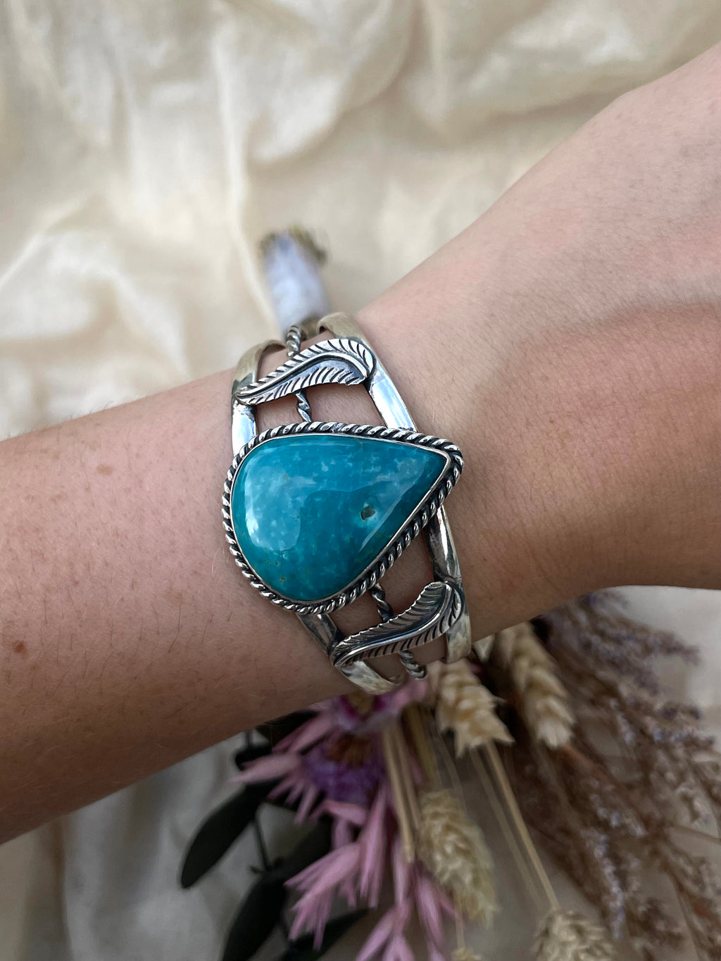 Turquoise Teardrop Cuff Bracelet | 925 Sterling Silver D272