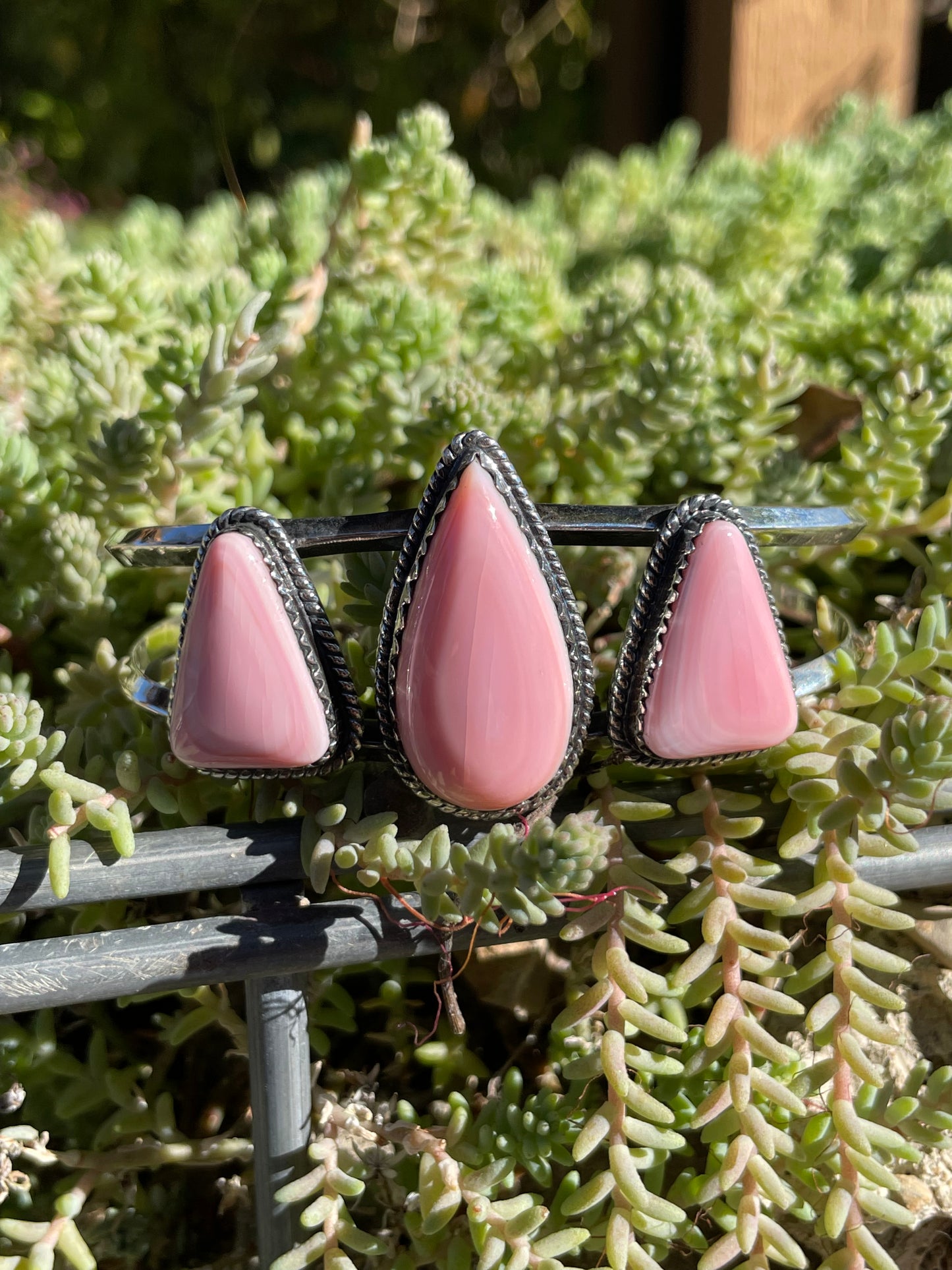Pink Conch Triple Teardrop Cuff Bracelet | Sterling Silver B671