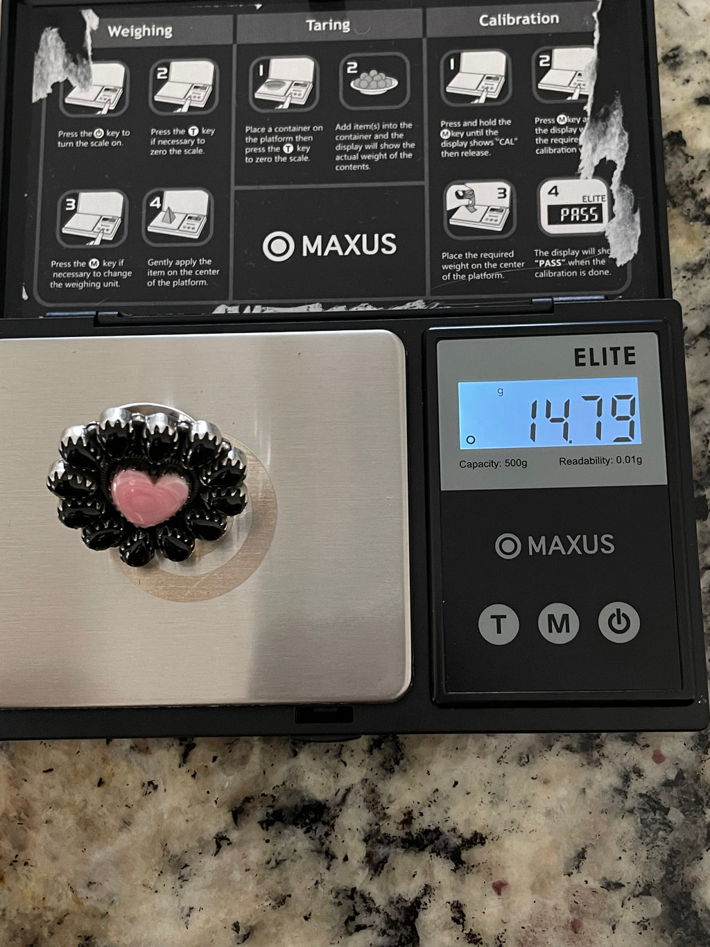 Pink Conch & Black Onyx Cluster Ring | 925 Sterling Silver | Size 6 E318