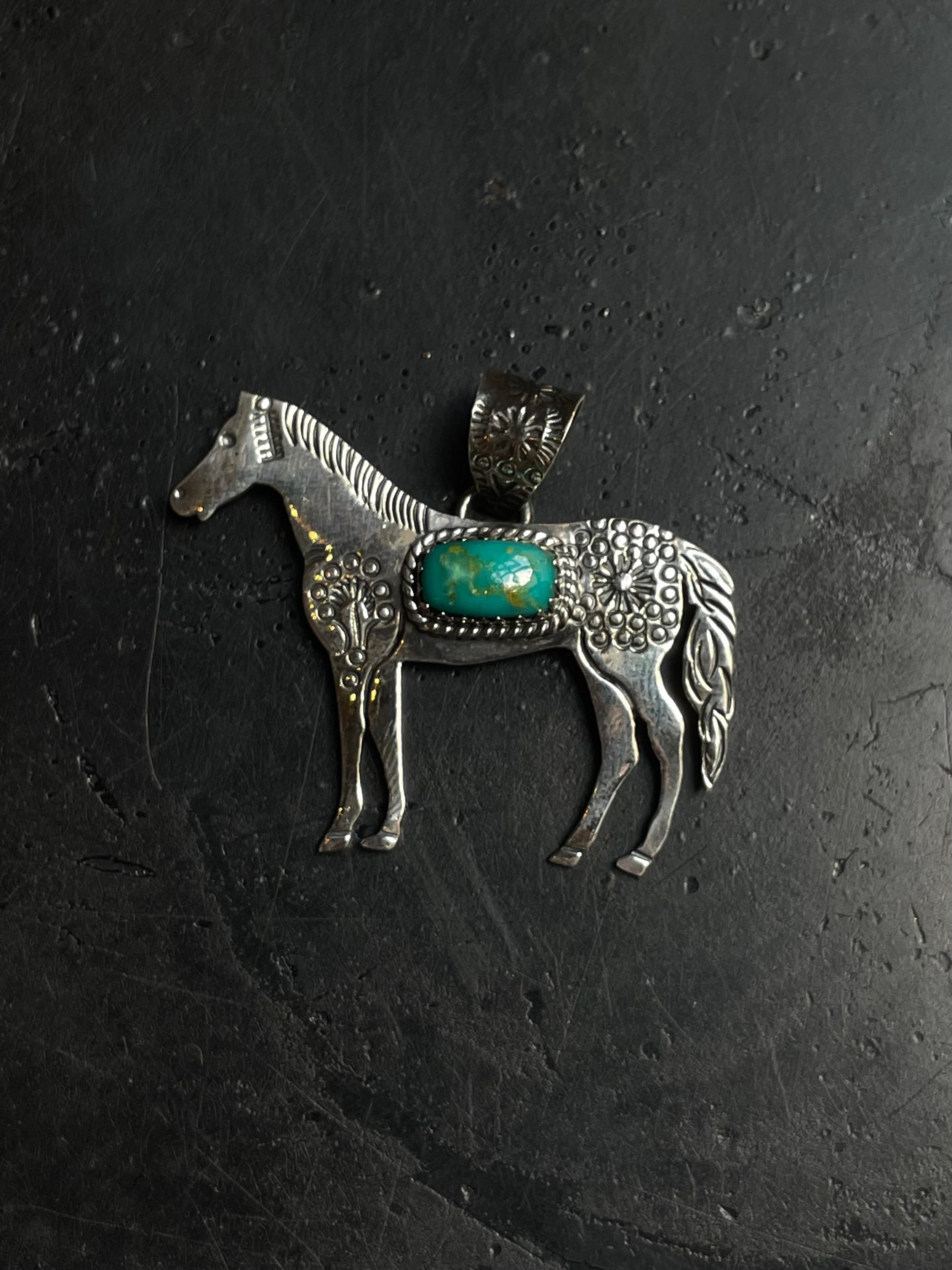 Kingman Turquoise Horse Pendant | 925 Sterling Silver E246
