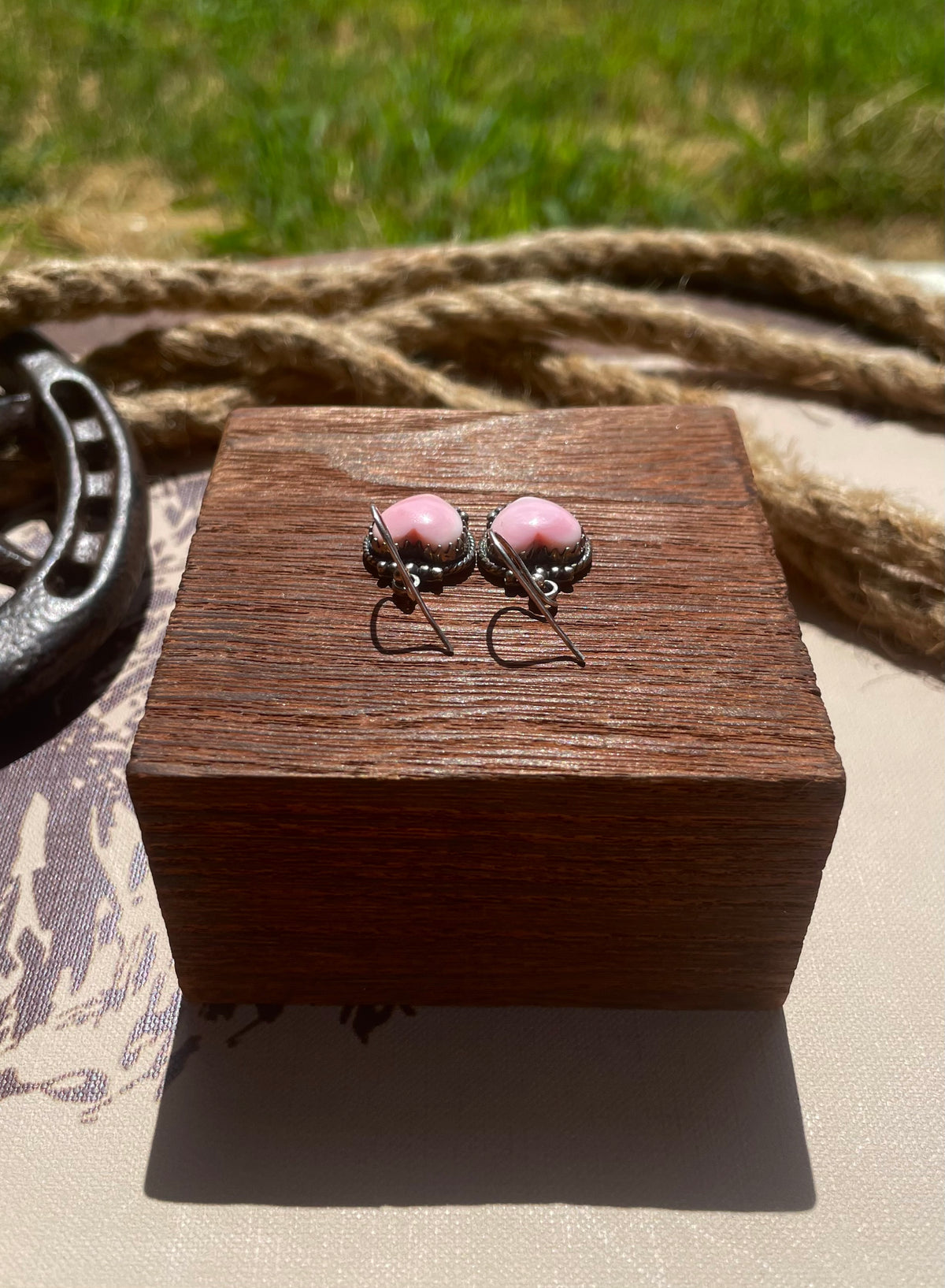 Pink Conch Heart Dangle Earrings | 925 Sterling Silver G702