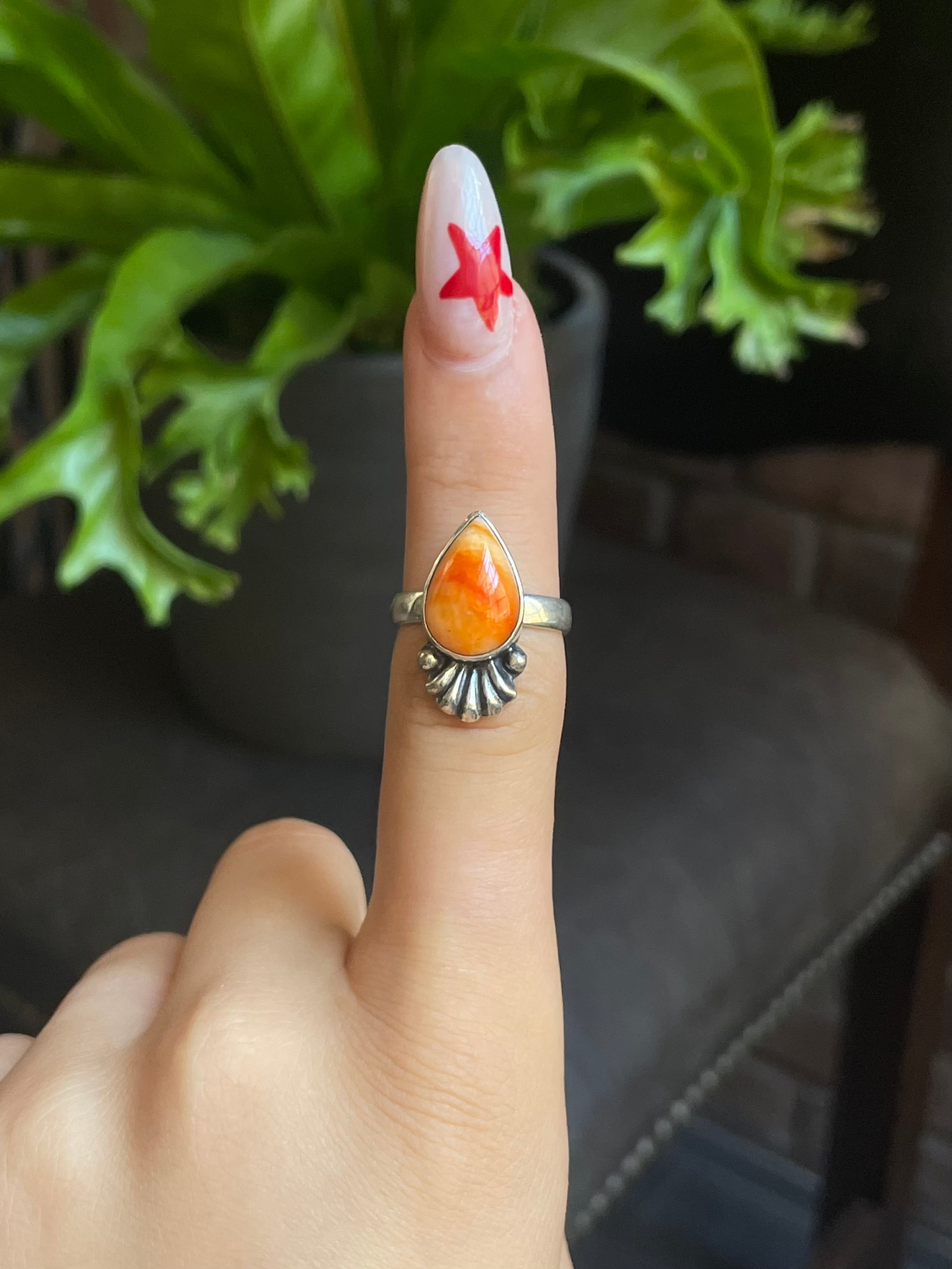 Spiny Oyster Tear Drop Ring Size 7 | 925 Sterling Silver G543