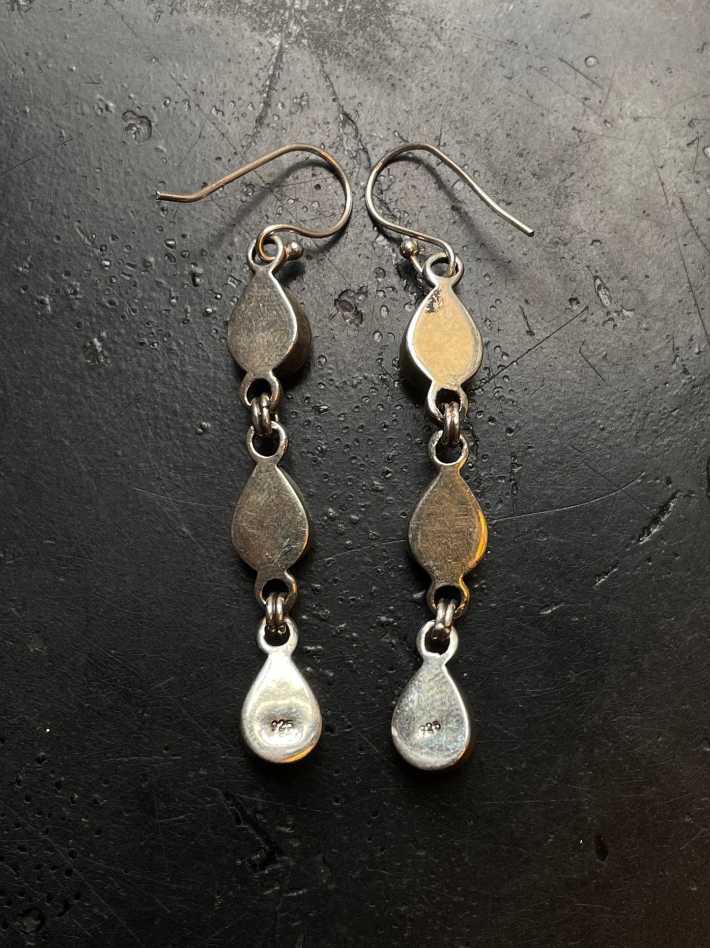 Spiny Oyster Hook Earrings | 925 Sterling Silver G244