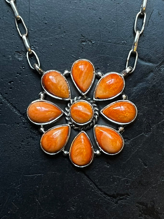 Spiny Oyster Flower Pendant Necklace | Round Cluster Design | 925 Silver E588