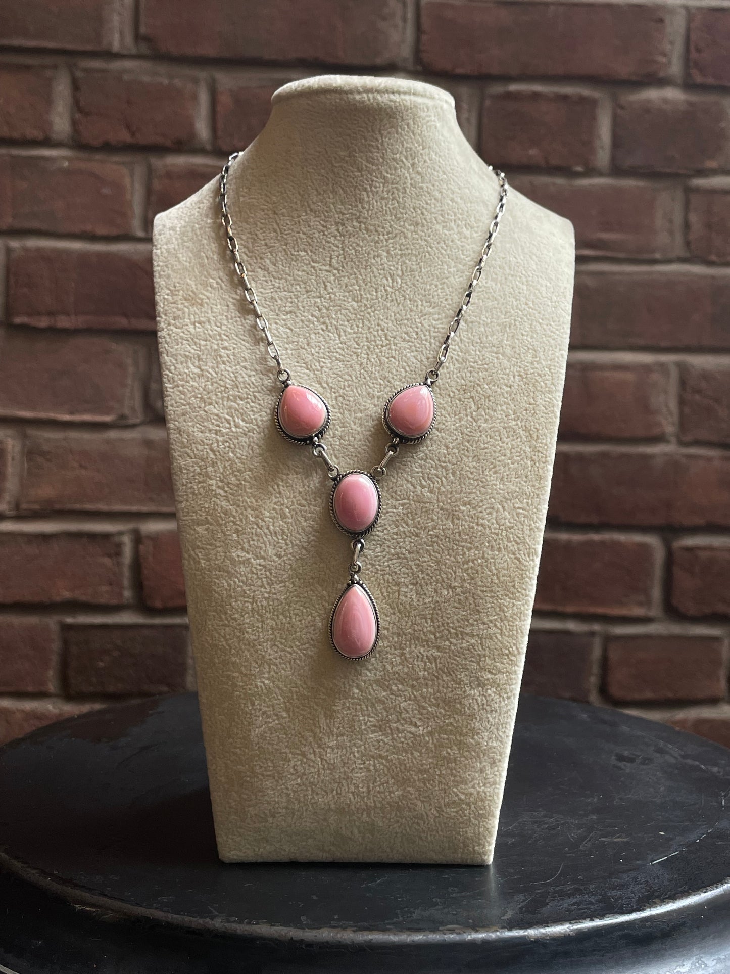 Pink Conch Lariat Necklace | Teardrop Station Drop | 925 Silver E584