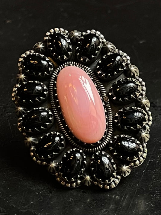 Pink Conch & Black Onyx Cluster Ring | Sterling Silver | Size 7 G339
