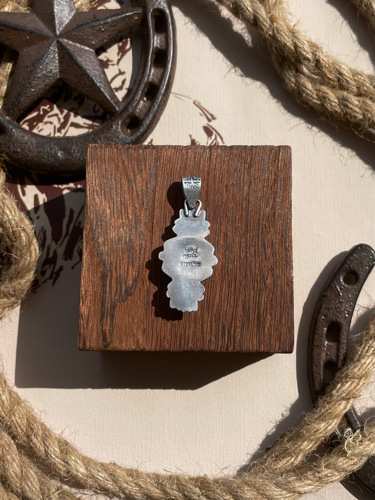 Spiny Oyster Pendant | 925 Sterling Silver G691