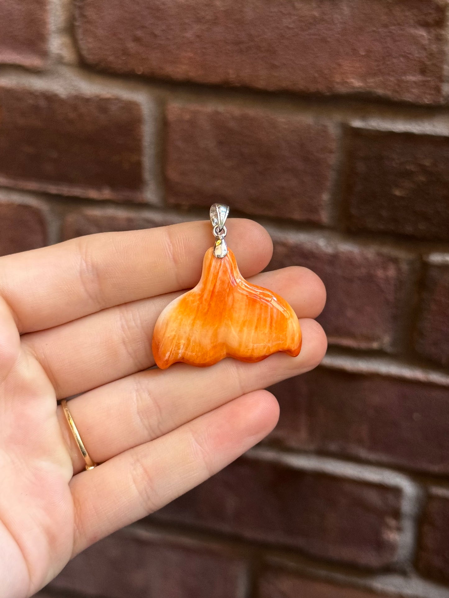 Spiny Oyster Fin Pendant | Sterling Silver | A942