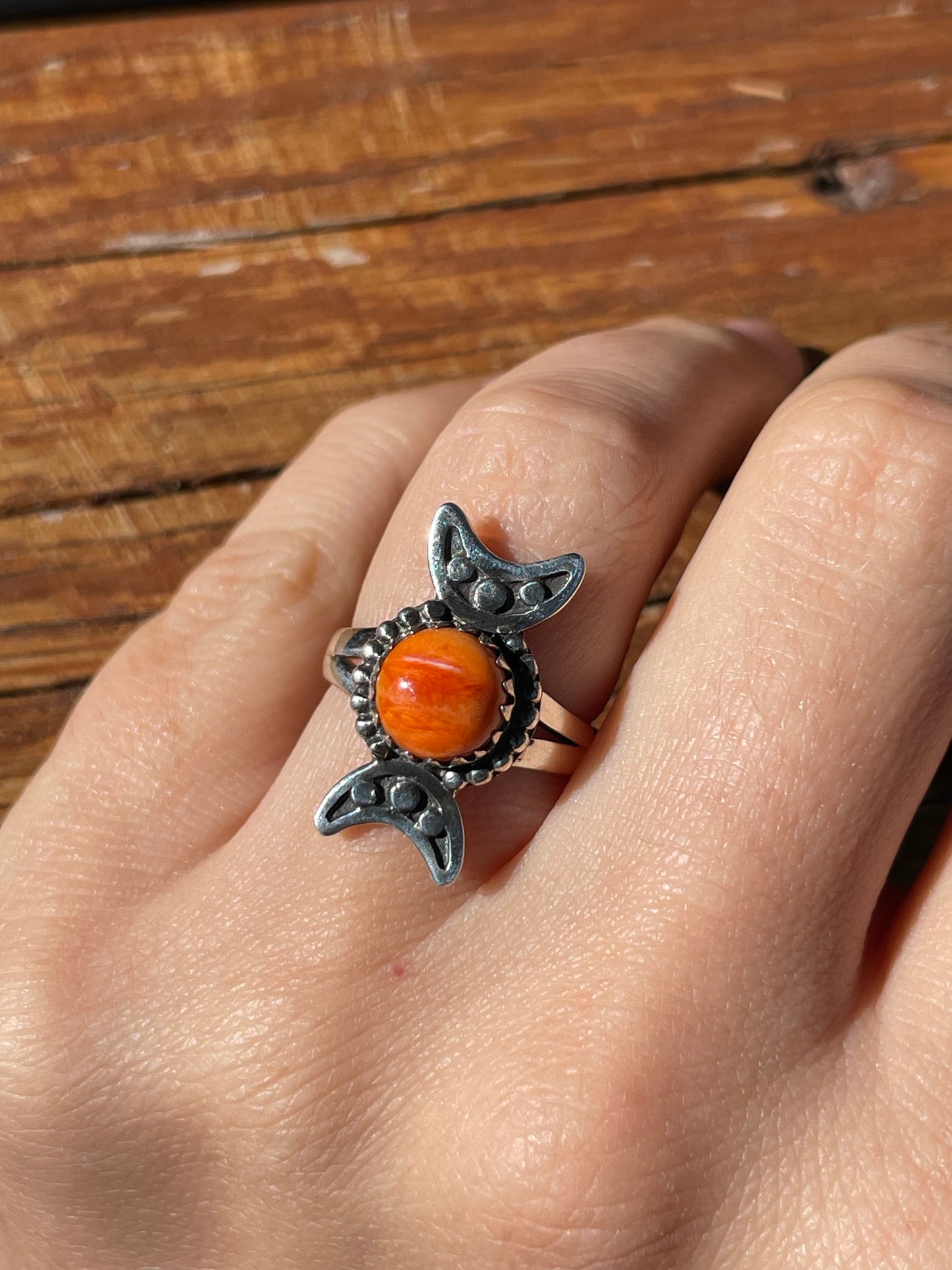 Spiny Oyster Ring Size 6 | 925 Sterling Silver B928