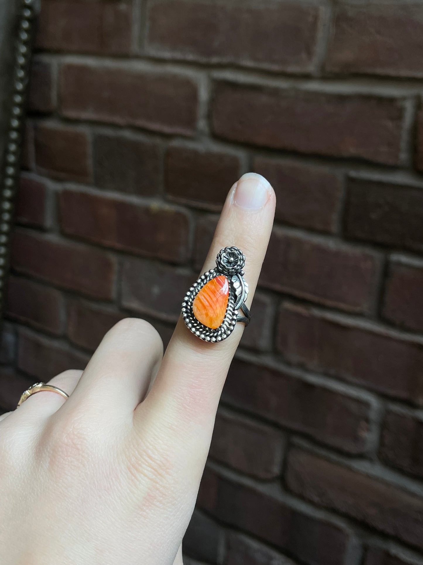 Spiny Oyster Floral Ring Size 8 | 925 Sterling Silver Southwest E190