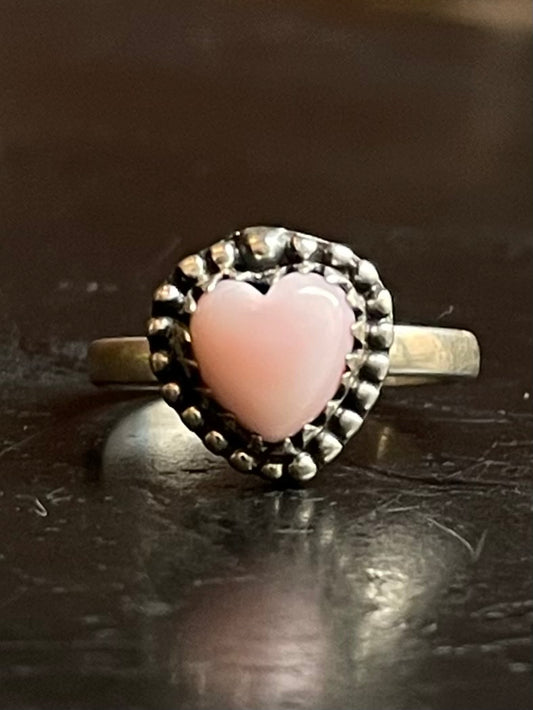 Pink Conch Heart Ring Size 7.5 | 925 Sterling Silver G162