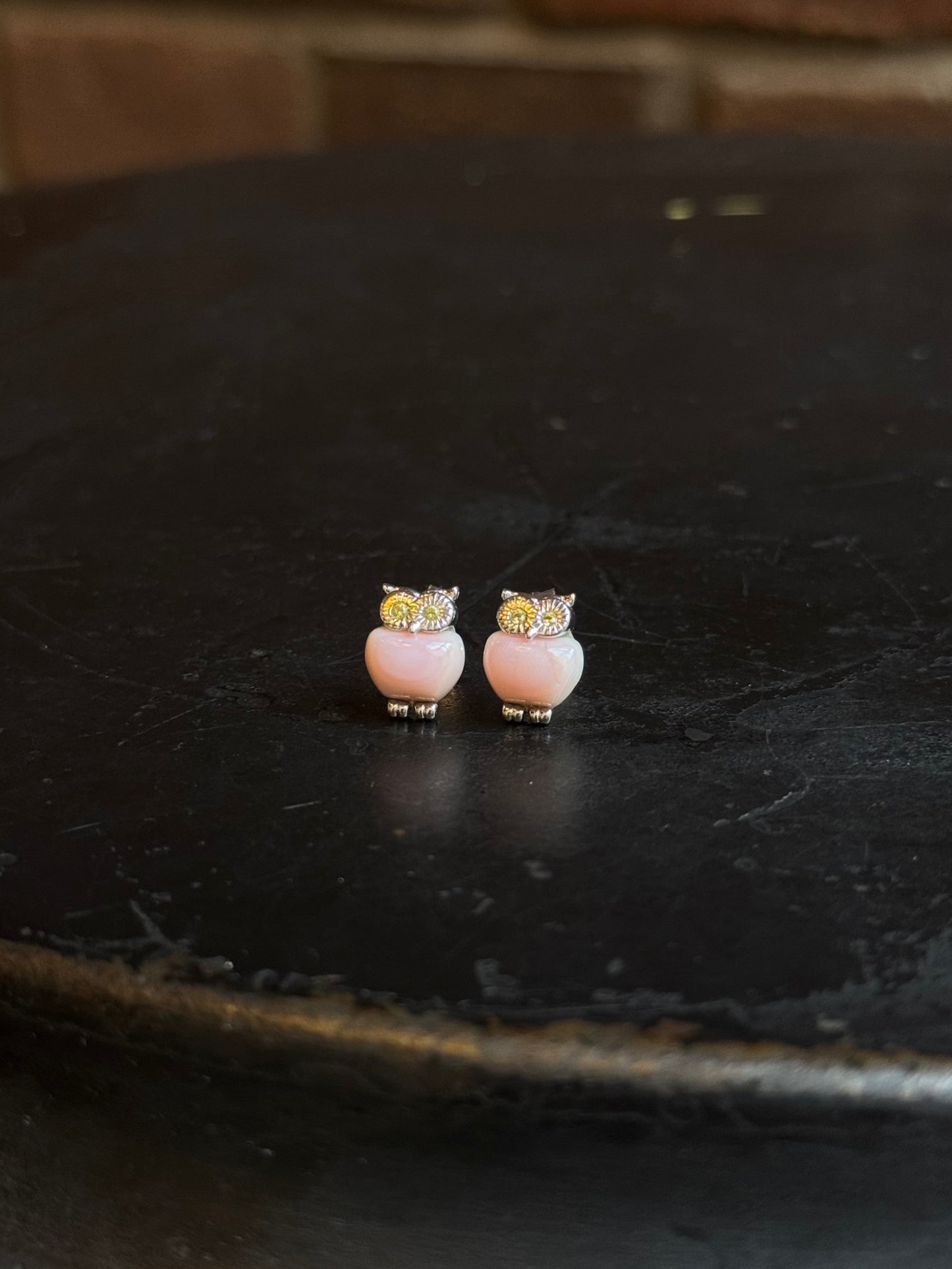Pink Conch Owl Stud Earrings | Rhodium-Plated 925 Sterling Silver C283