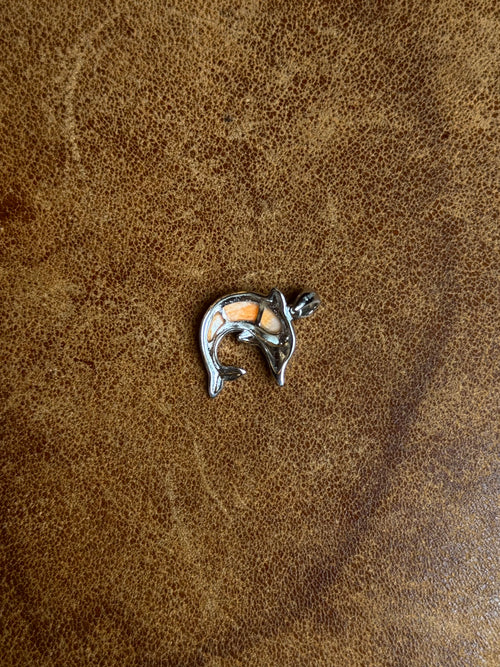 Fish Pendant in Spiny Oyster | Sterling Silver | A828