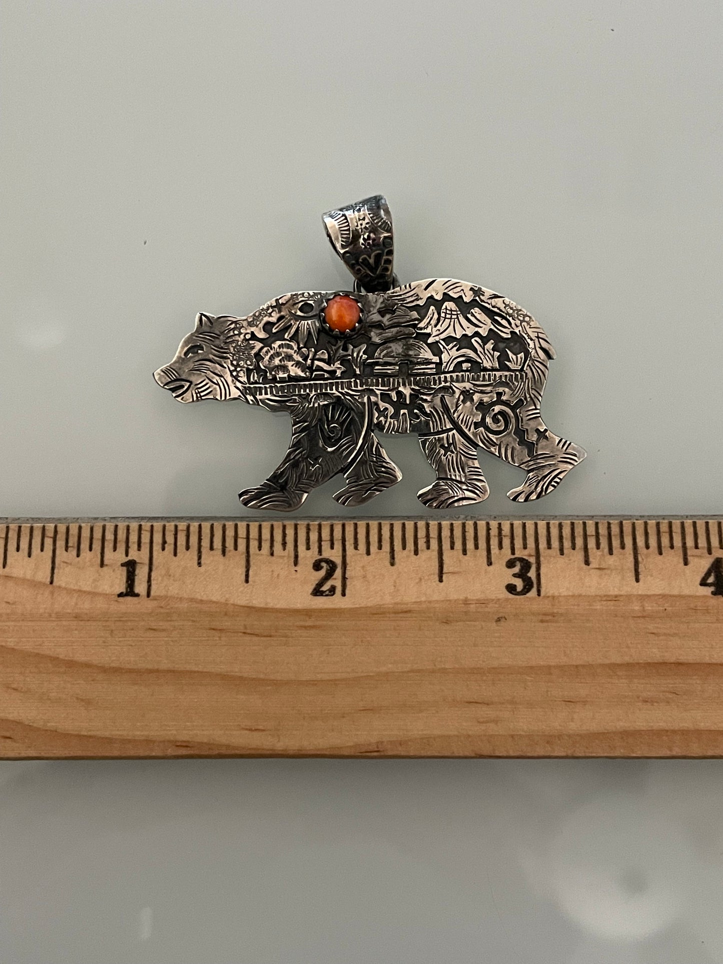 Spiny Oyster Bear Pendant | 925 Sterling Silver E223