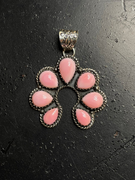 Pink Conch Naja Pendant | 925 Sterling Silver E217